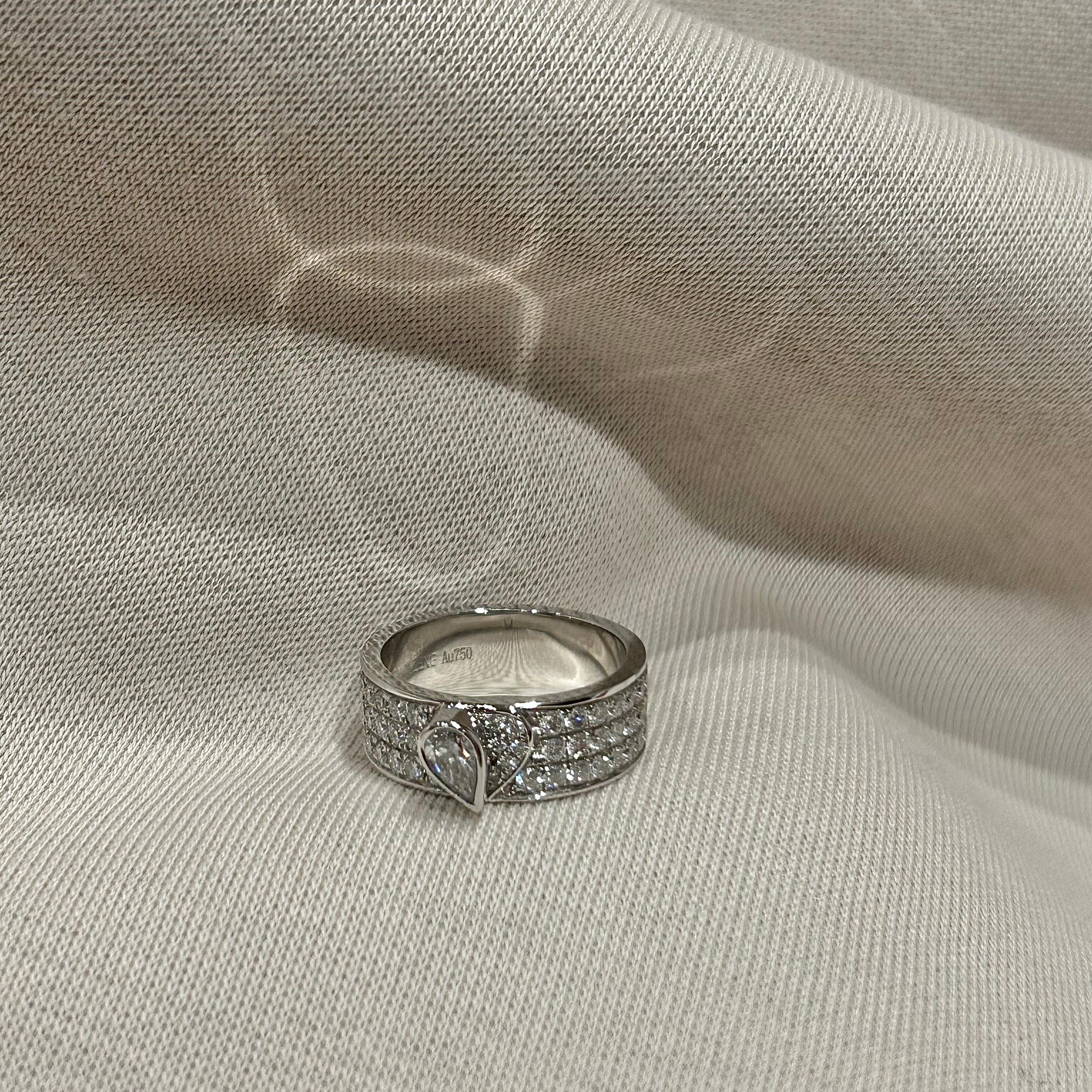 diamond heart engagement ring