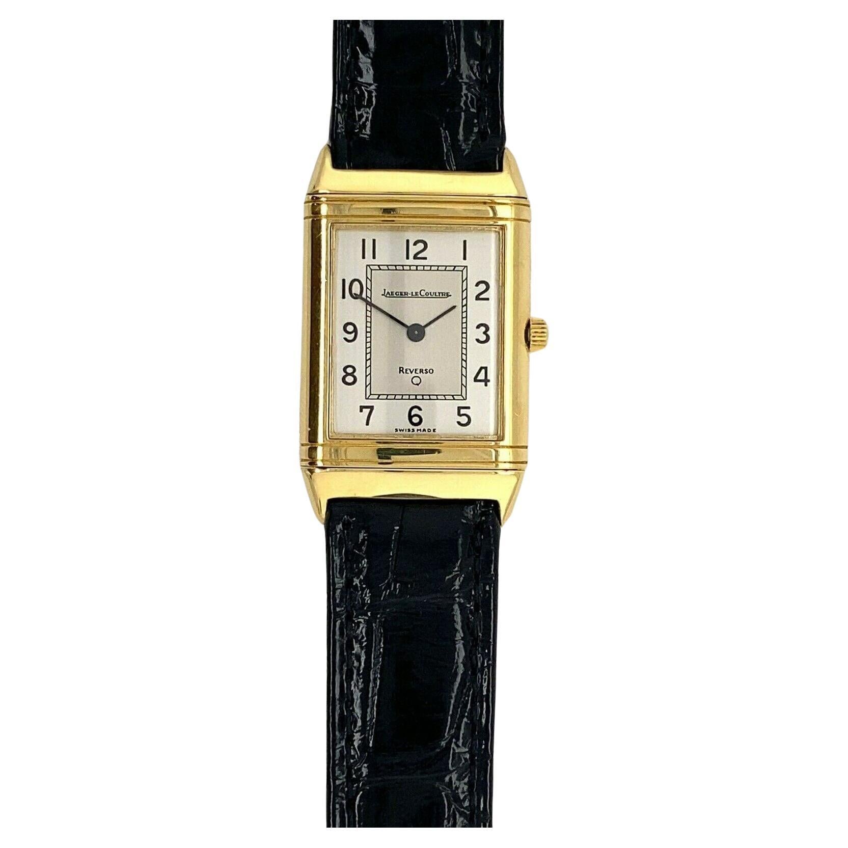 Unisex Jaeger-Le Coultre Reverso Classique Watch S18421 in 18ct Yellow Gold For Sale