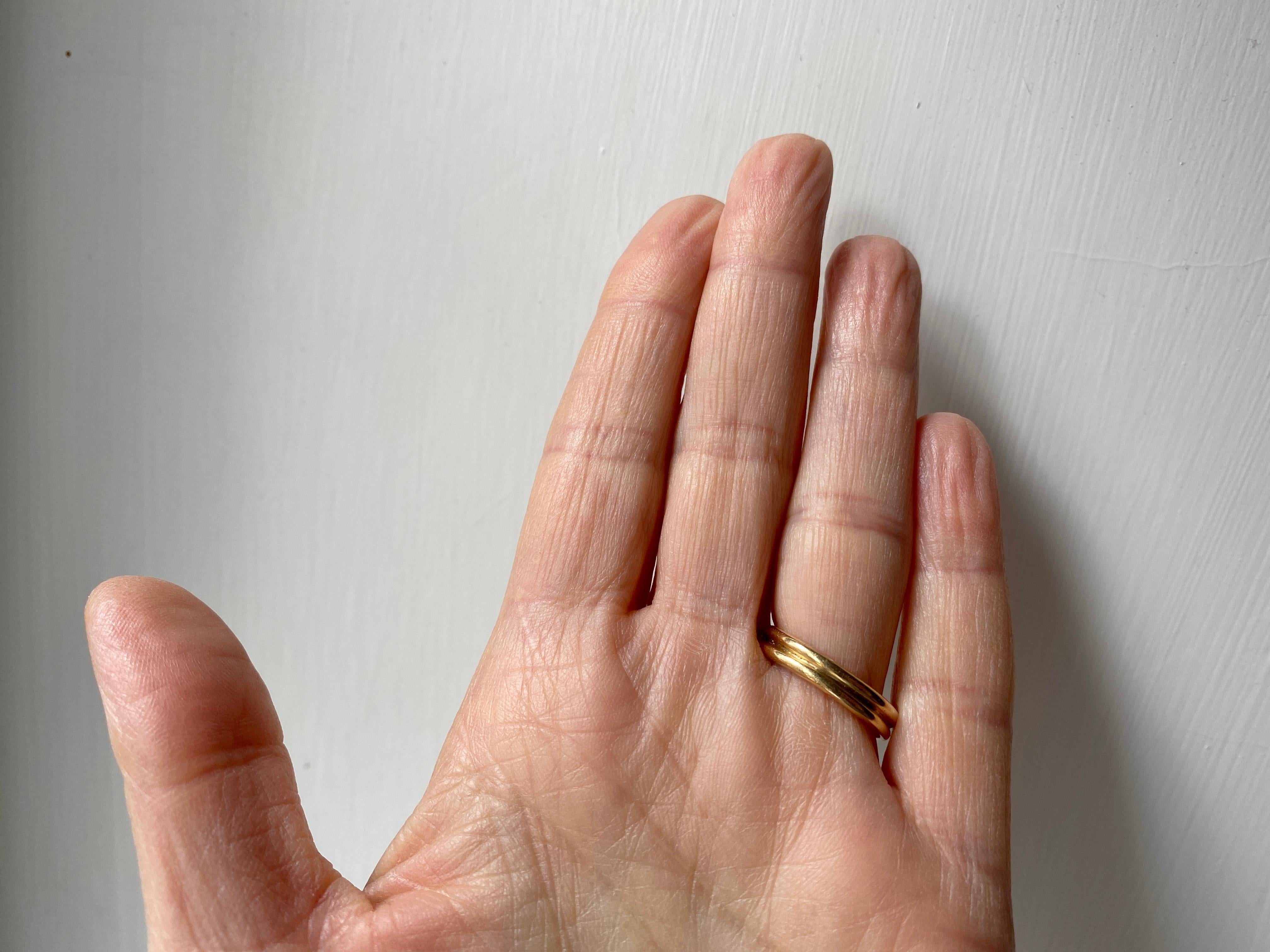 Personalisierter Unisex Love Hercules Knot 18k Gelbgold Handgefertigter Ring im Zustand „Neu“ im Angebot in Rome, IT