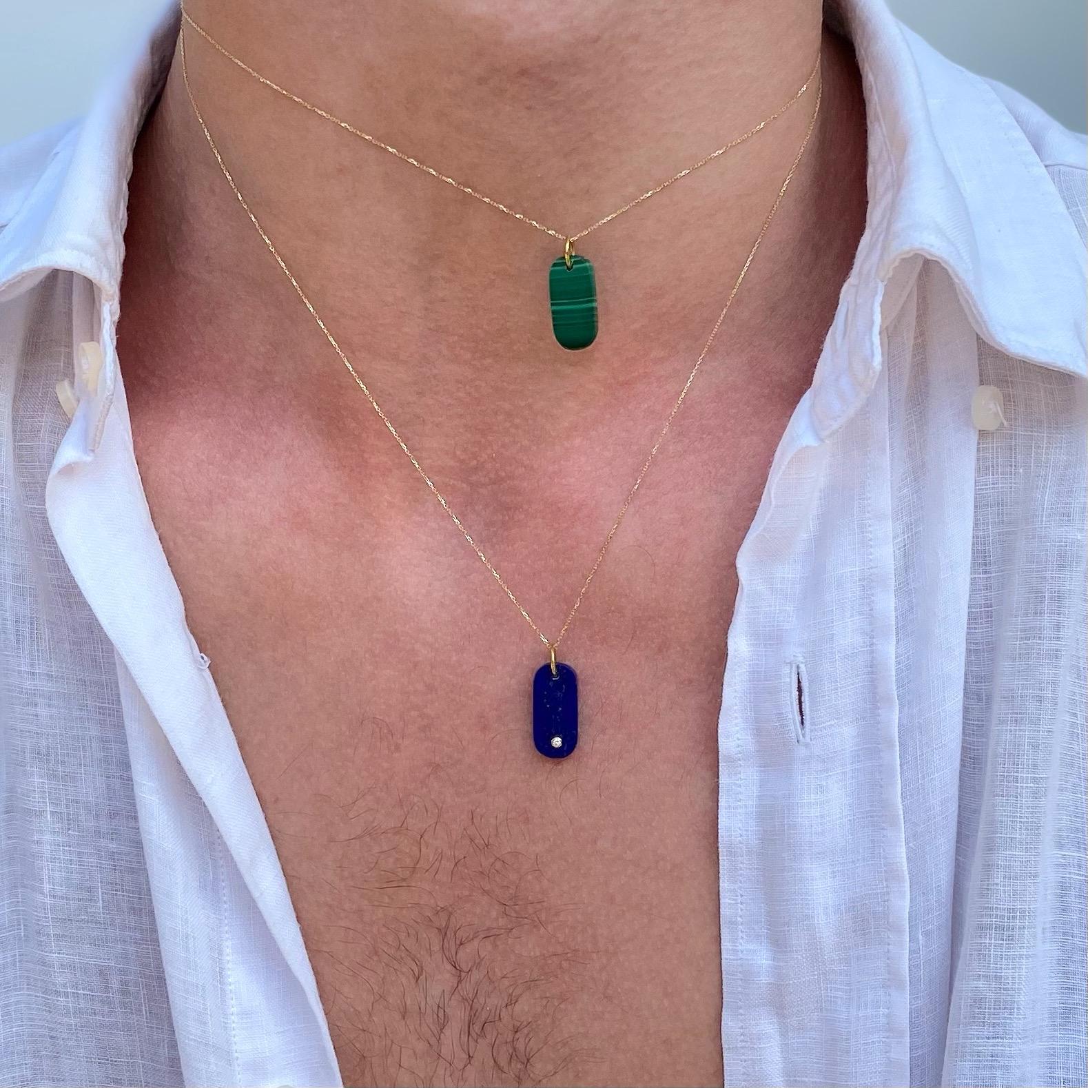 Single Cut Unisex Malachite Pendant Adorned with a GVSI Diamond in 18 Karat Yellow Gold For Sale