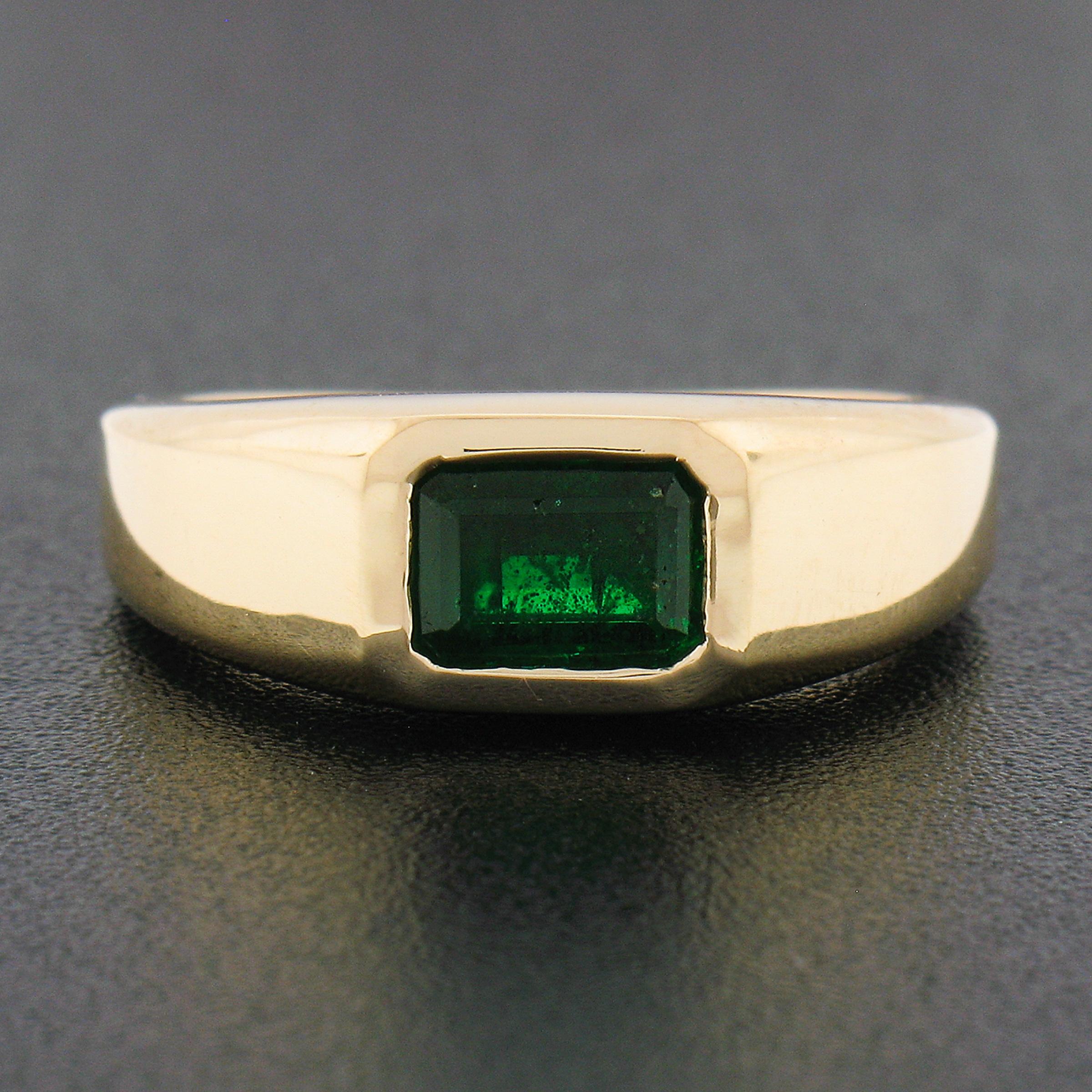 Emerald Cut Unisex NEW 14k Yellow Gold .64ct Sideways Bezel Set Green Emerald Solitaire Ring For Sale
