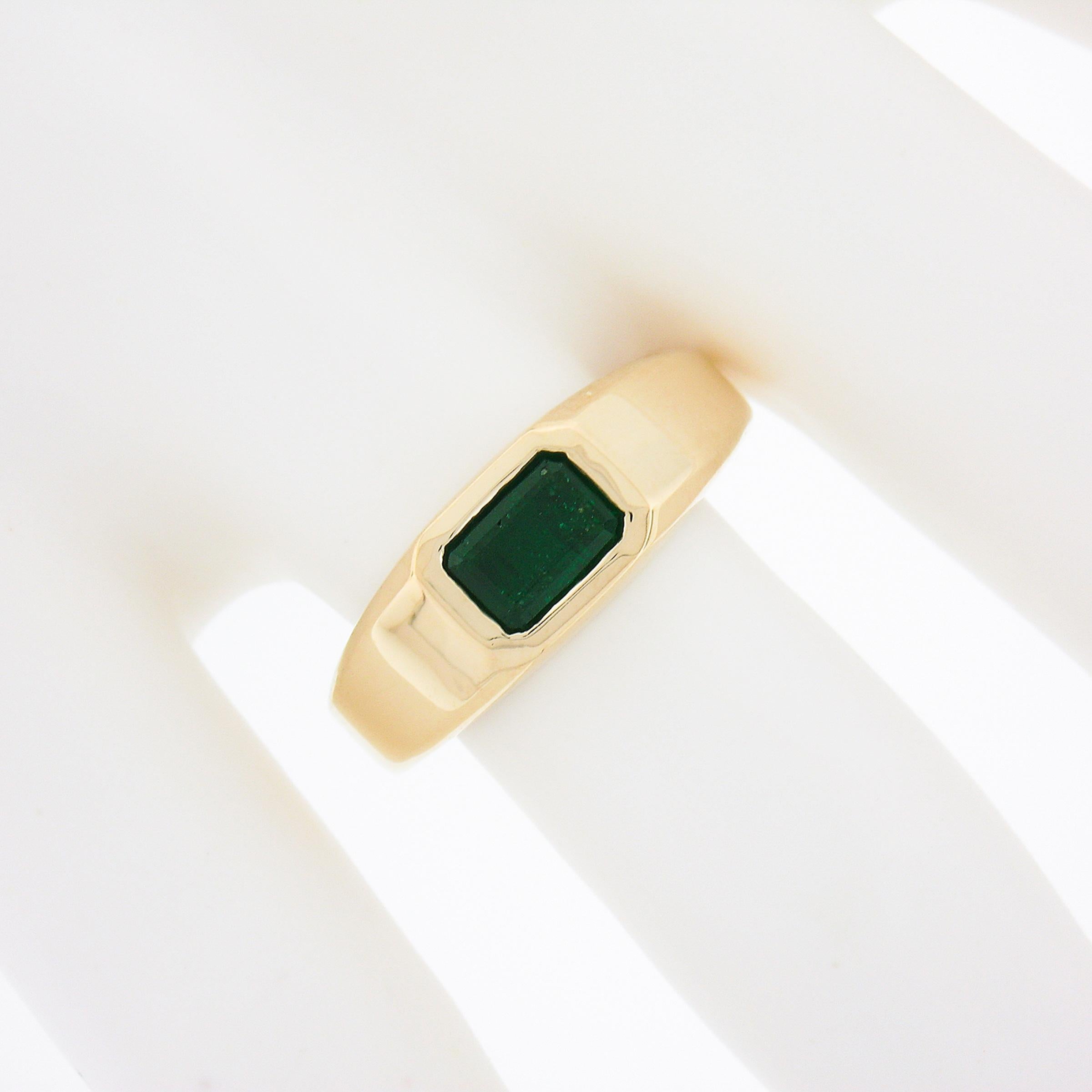 Emerald Cut Unisex NEW 14k Yellow Gold .64ct Sideways Bezel Set Green Emerald Solitaire Ring For Sale