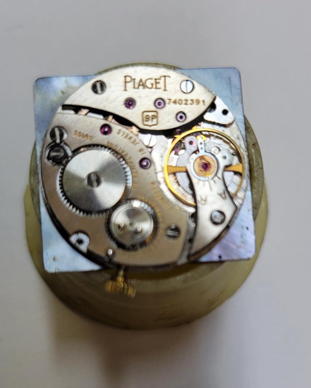 Unisex Piaget Protocole 18k Gold Van Cleef Arpel Dial 1970s Luxury RA301 7