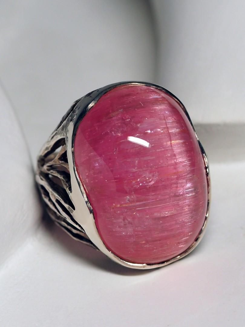 Cabochon Unisex Rubellite silver ring Cats Eye Effect Big Pink Chatoyancy Statement ring For Sale