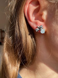Unisex Ohrstecker aus 18 Karat Weißgold mit 2,16 Karat Aquamarin und Diamanten mit Bienen