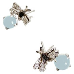 Unisex Small 18 Karat White Gold Light Aquamarine Diamonds Bees Stud Earrings