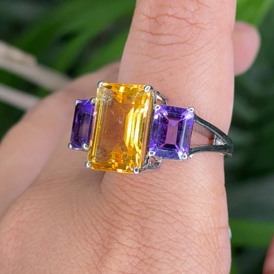 For Sale:  Unisex Three Stone Citrine Amethyst Gemstone Cocktail Silver Ring Gift for Mom 4