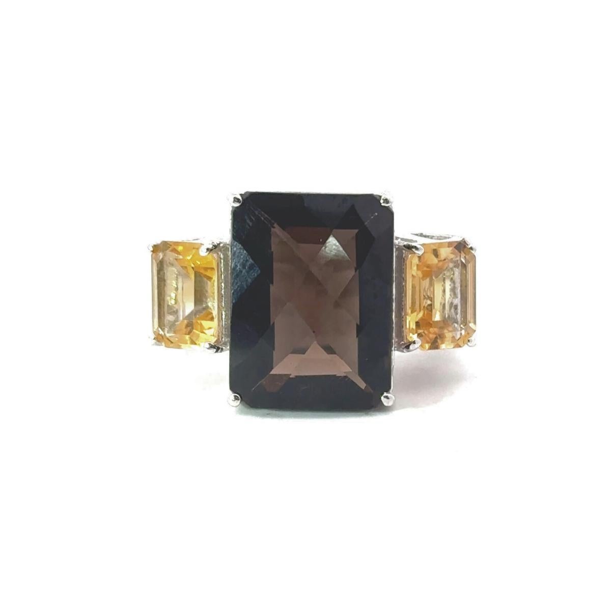 For Sale:  Unisex Three Stone Citrine Smoky Gemstone Cocktail Ring for Mother in 925 Silver 8