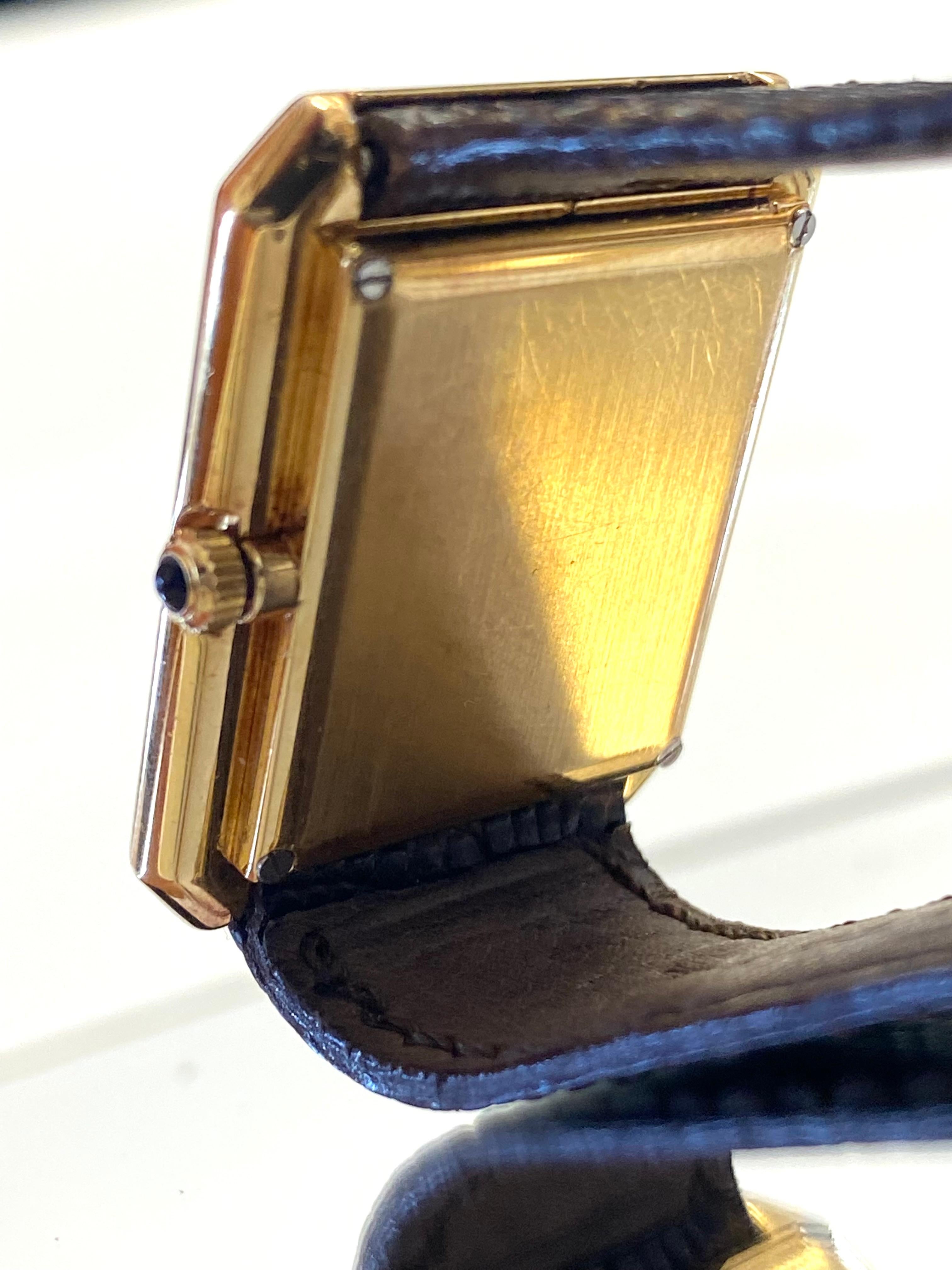 unisexe Tiffany & Co. Montre rectangulaire en or 18 carats avec bracelet en cuir d'origine en vente 1