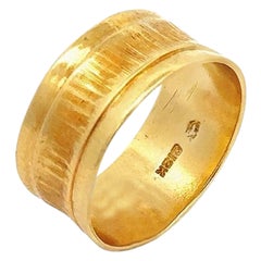 Unisex Vintage 18K Yellow Gold 9.7mm Large WIDE Concave Etched Finish Band Ring