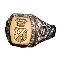 Unisex Vintage Engraved Gold Armorial Signet Ring, 1930s