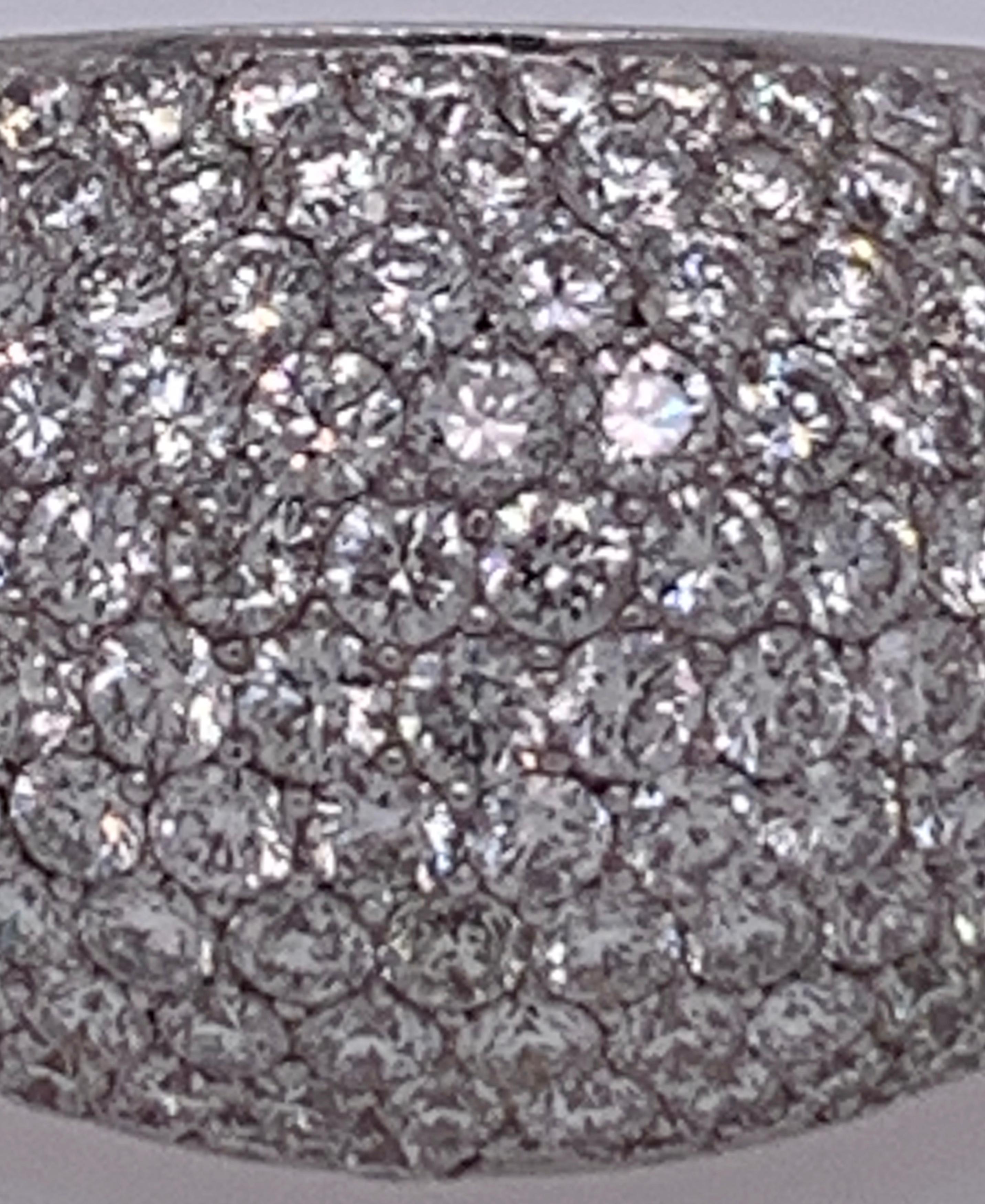 18 Karat 10 Karat Diamant-Cluster-Ring im Unisex-Stil, Weißgold 10,7 Gramm im Angebot 1