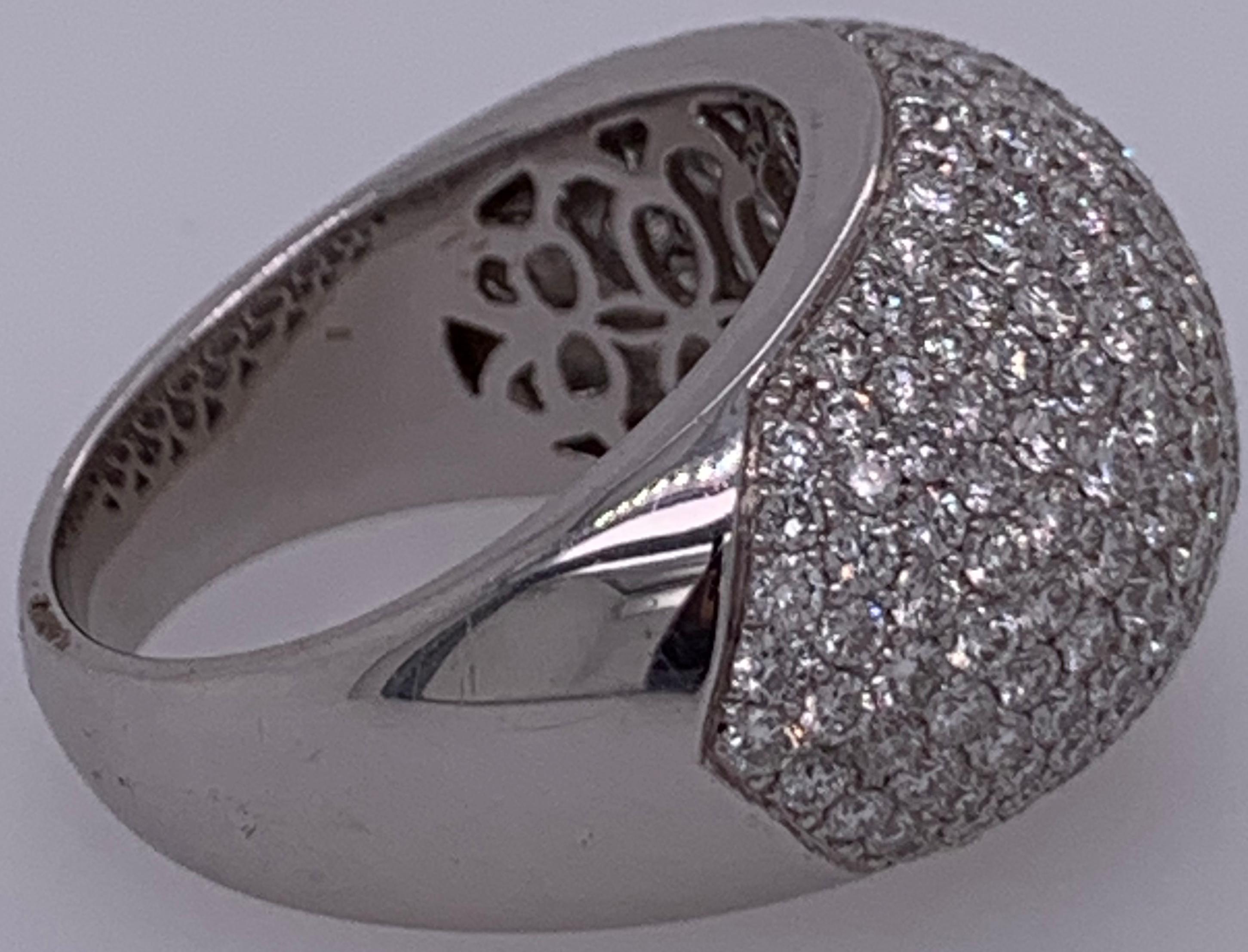 Unisex White Gold 18 Karat 10 Carat Diamond Cluster Ring 10.7 Grams For Sale 3