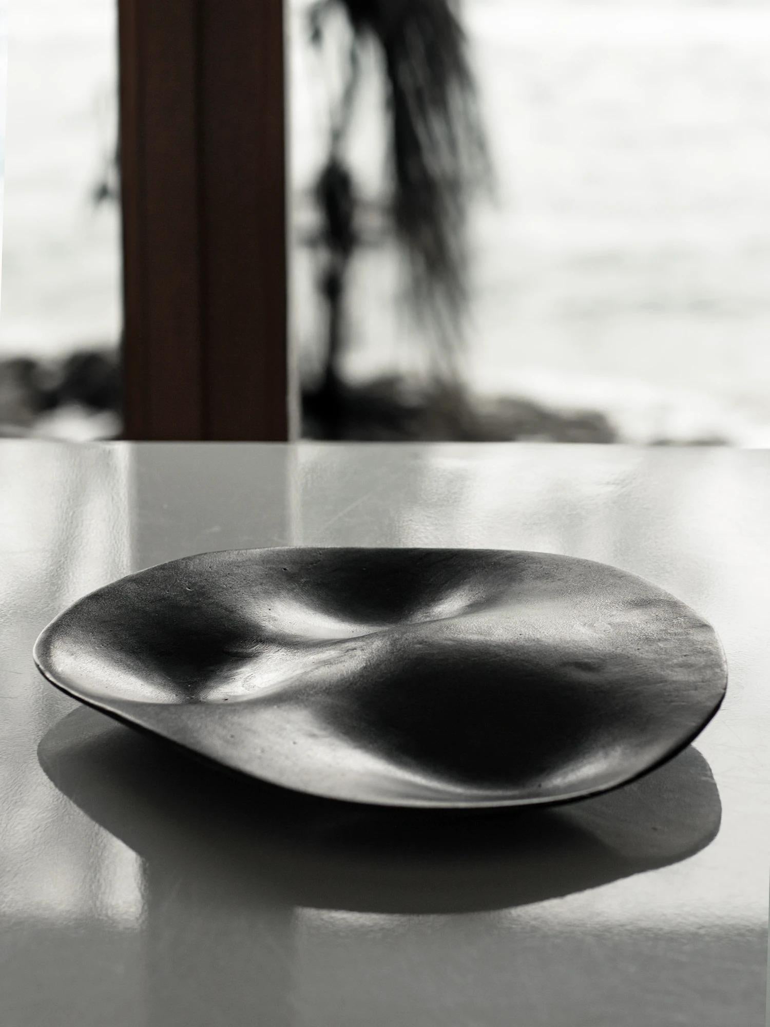 UNISM - cuenco - aluminio fundido - negro Moderno