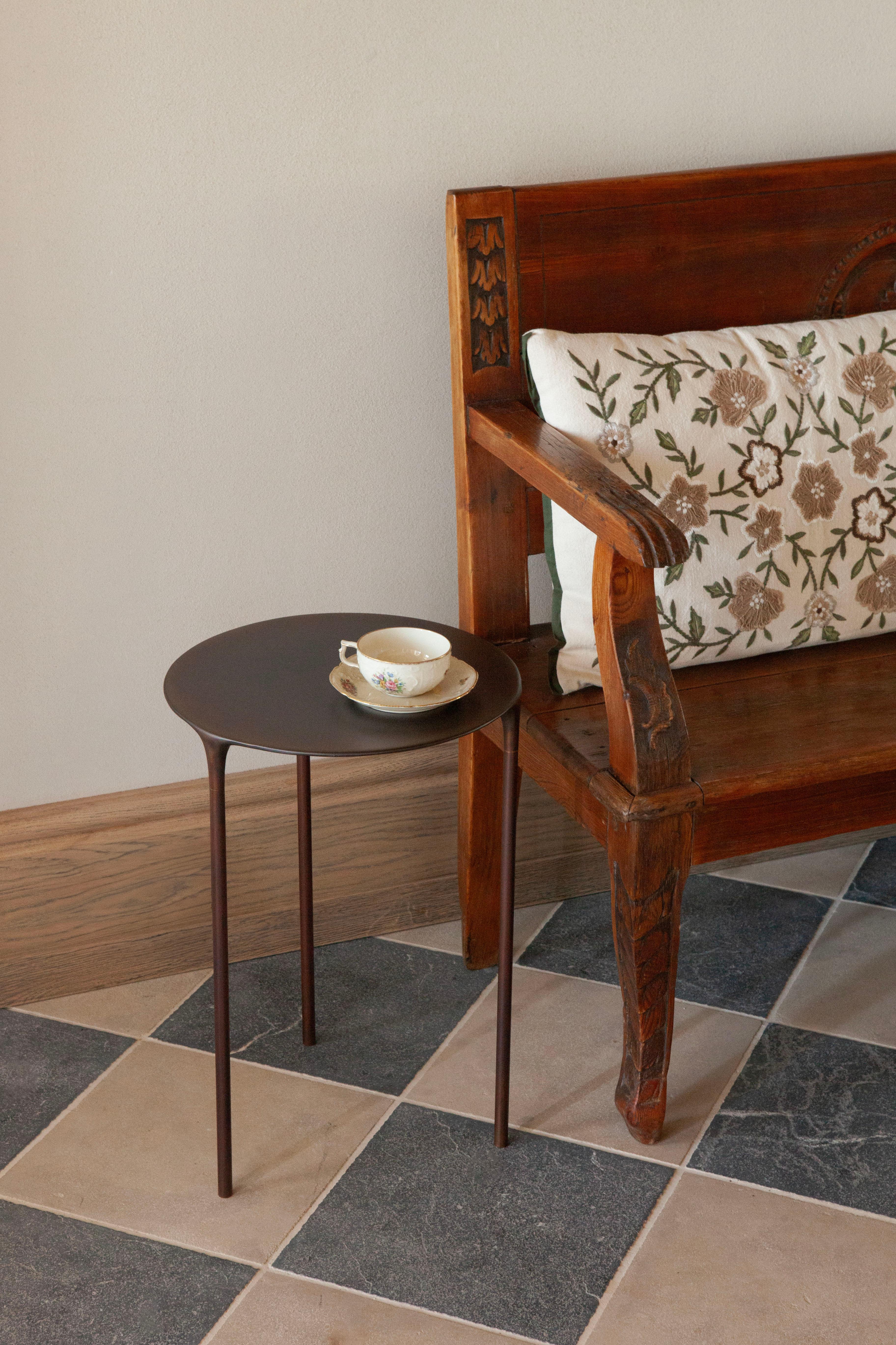 UNISM - Table basse - Laiton vieilli en vente 7