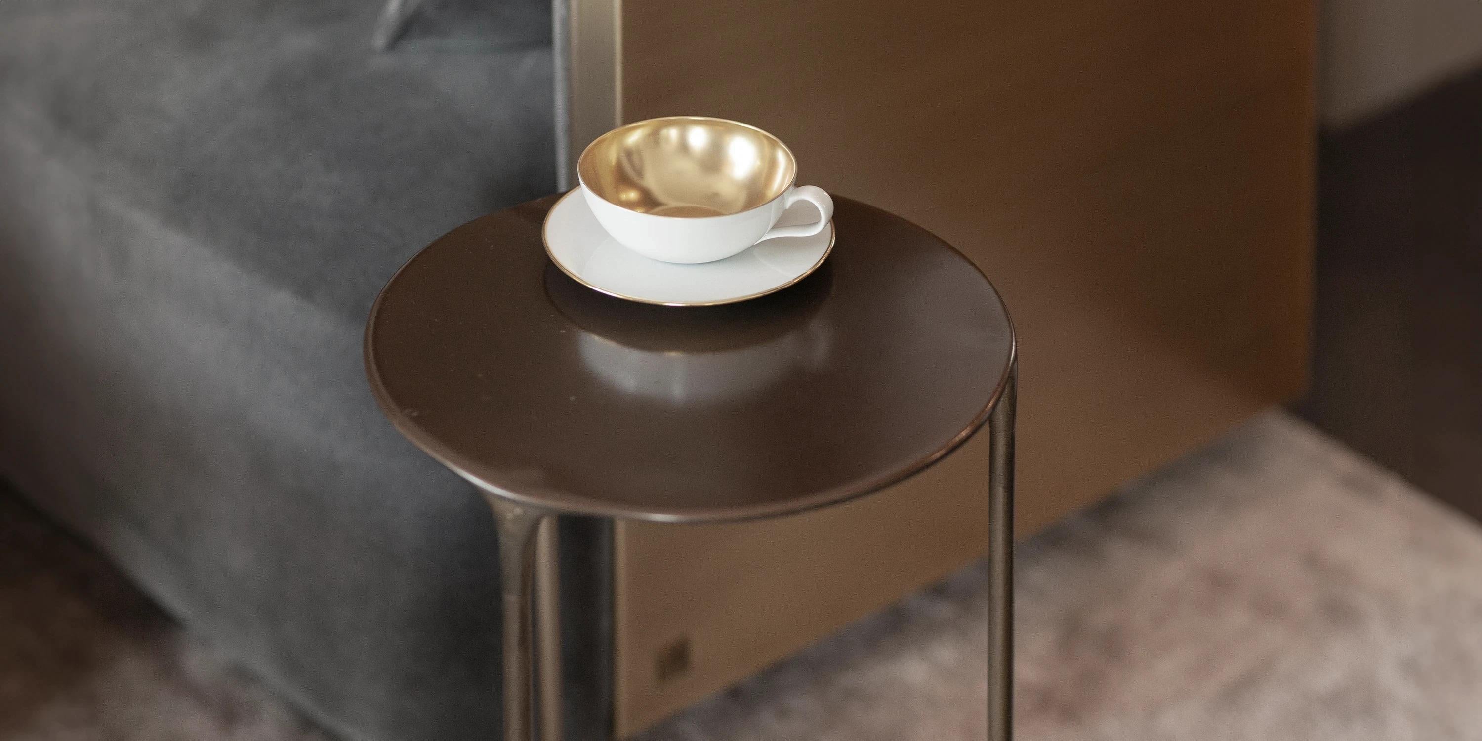 UNISM - Tavolino da caffè - Ottone anticato in vendita 1