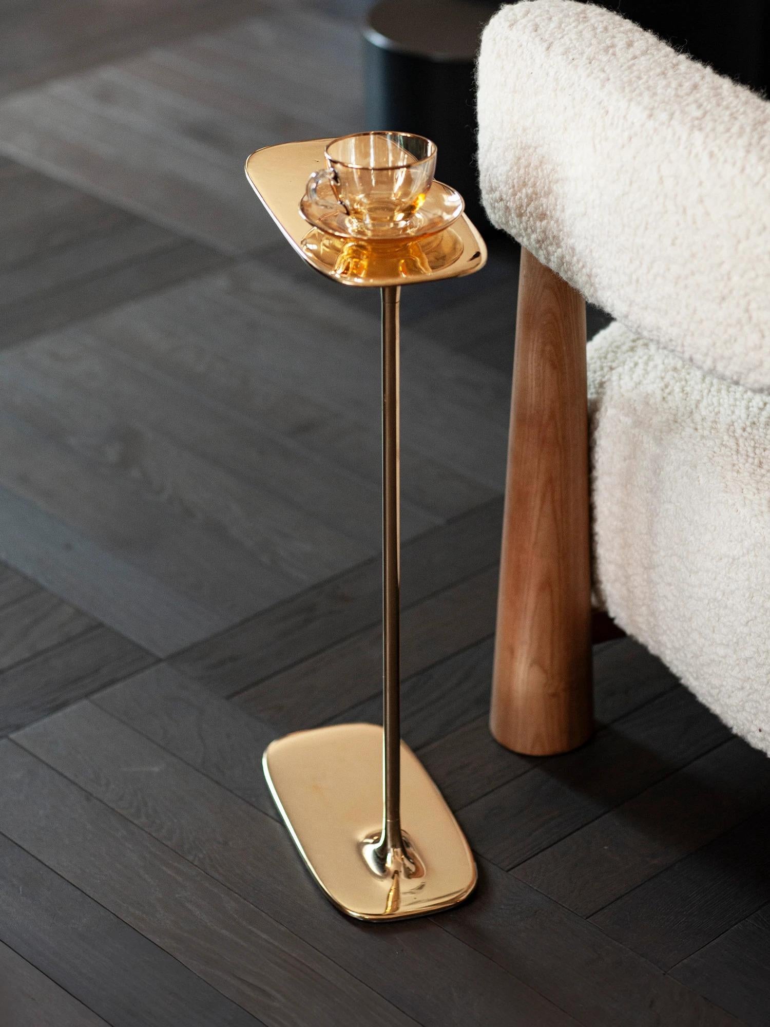 UNISM - Tall Side Table - Polished Brass For Sale 2