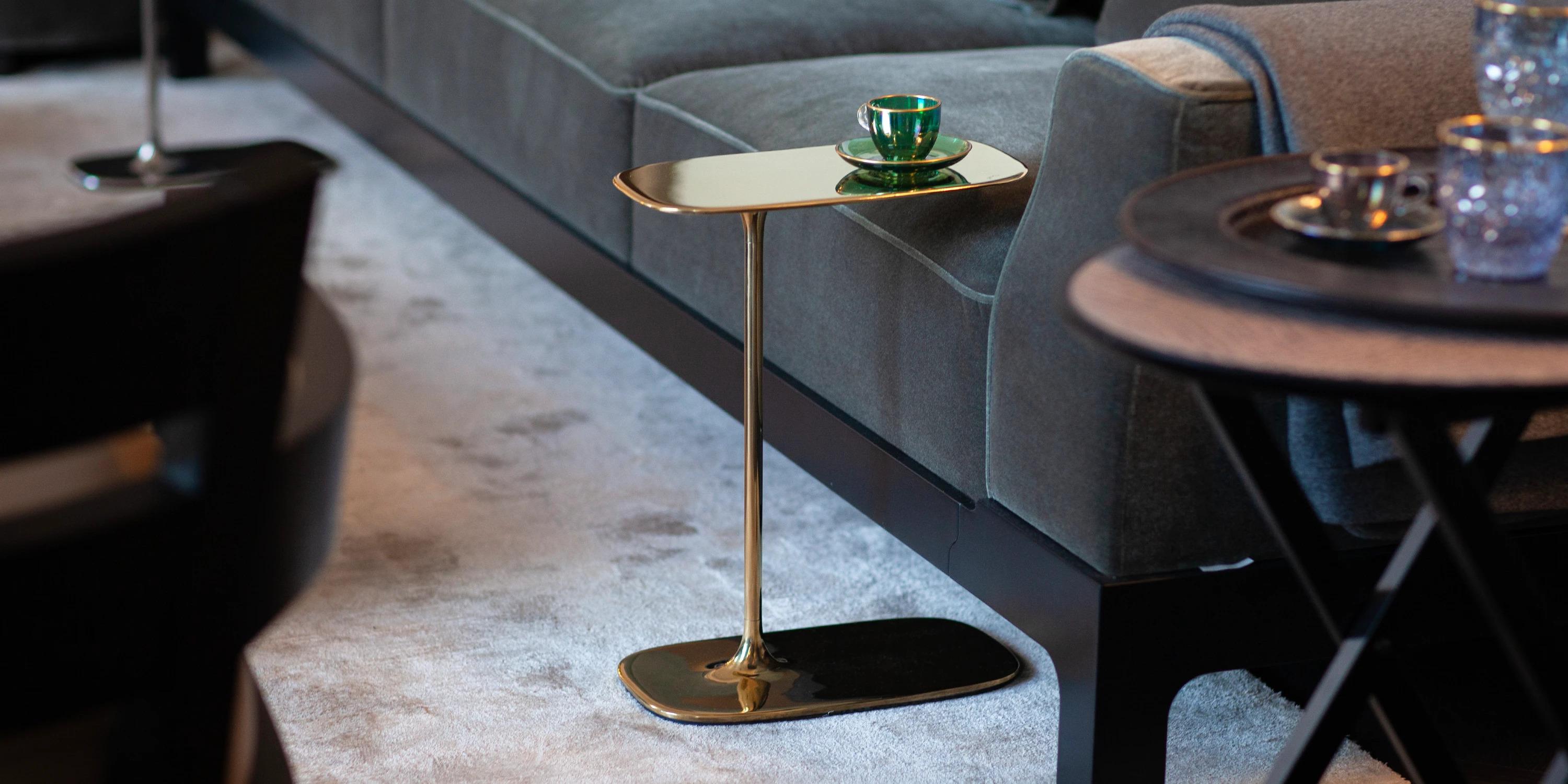 The product is made by sand casting - pouring molten aluminium or brass into sand moulds. Product surface is finished by hand-polishing to desired smoothness (brushed or polished) and treating it (oxidising or ageing) into one of the available