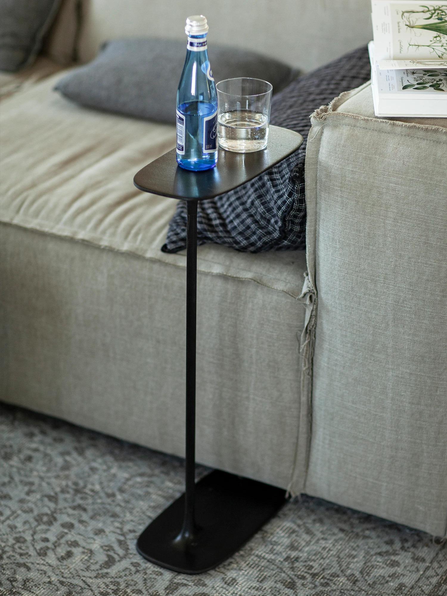 Polish UNISM - Tall Side Table - Coated Aluminium For Sale