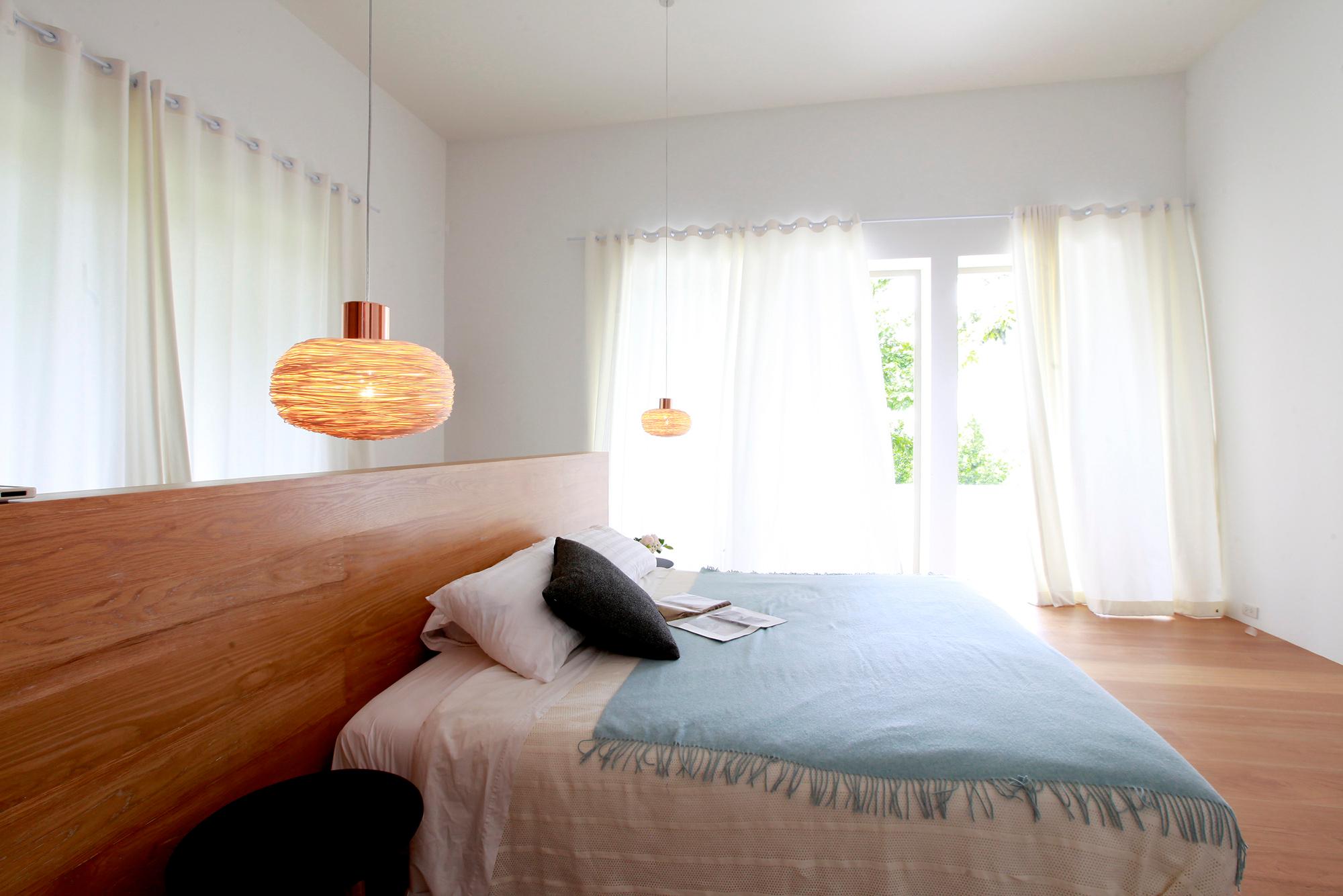 Unit Pendant-R by Ango, Lámpara Colgante Electro Nativa Lujosamente Despojada Siglo XXI y contemporáneo en venta