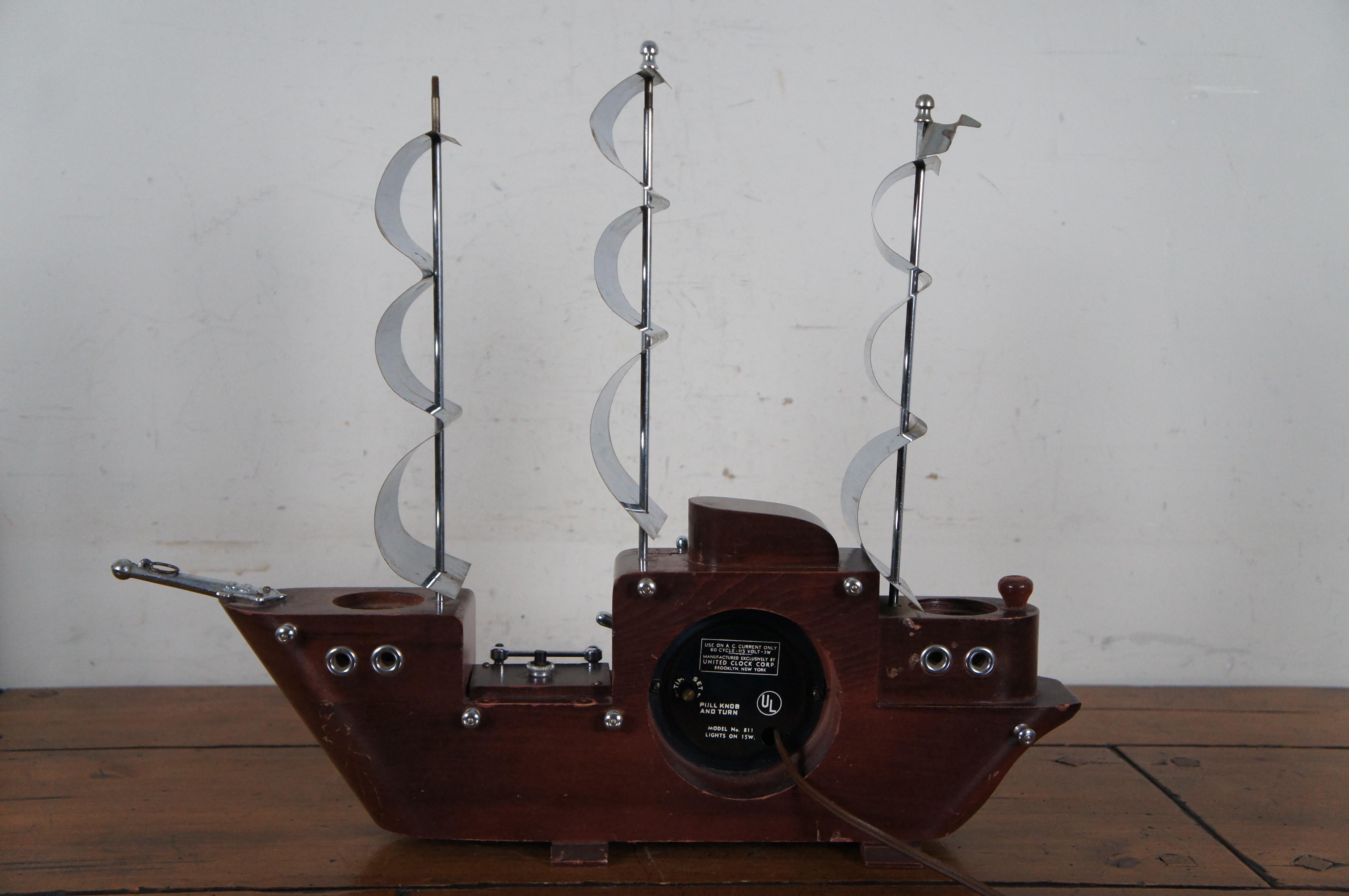 United Clock Co Model 811 Nautical Maritime Sailboat Clipper Ship Clock Lamp In Good Condition In Dayton, OH