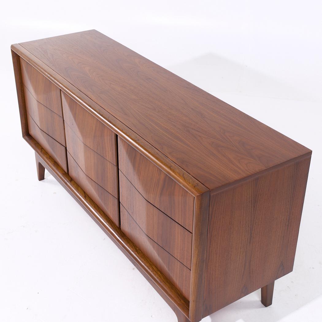 United Diamond Mid Century Walnut Lowboy Dresser For Sale 1