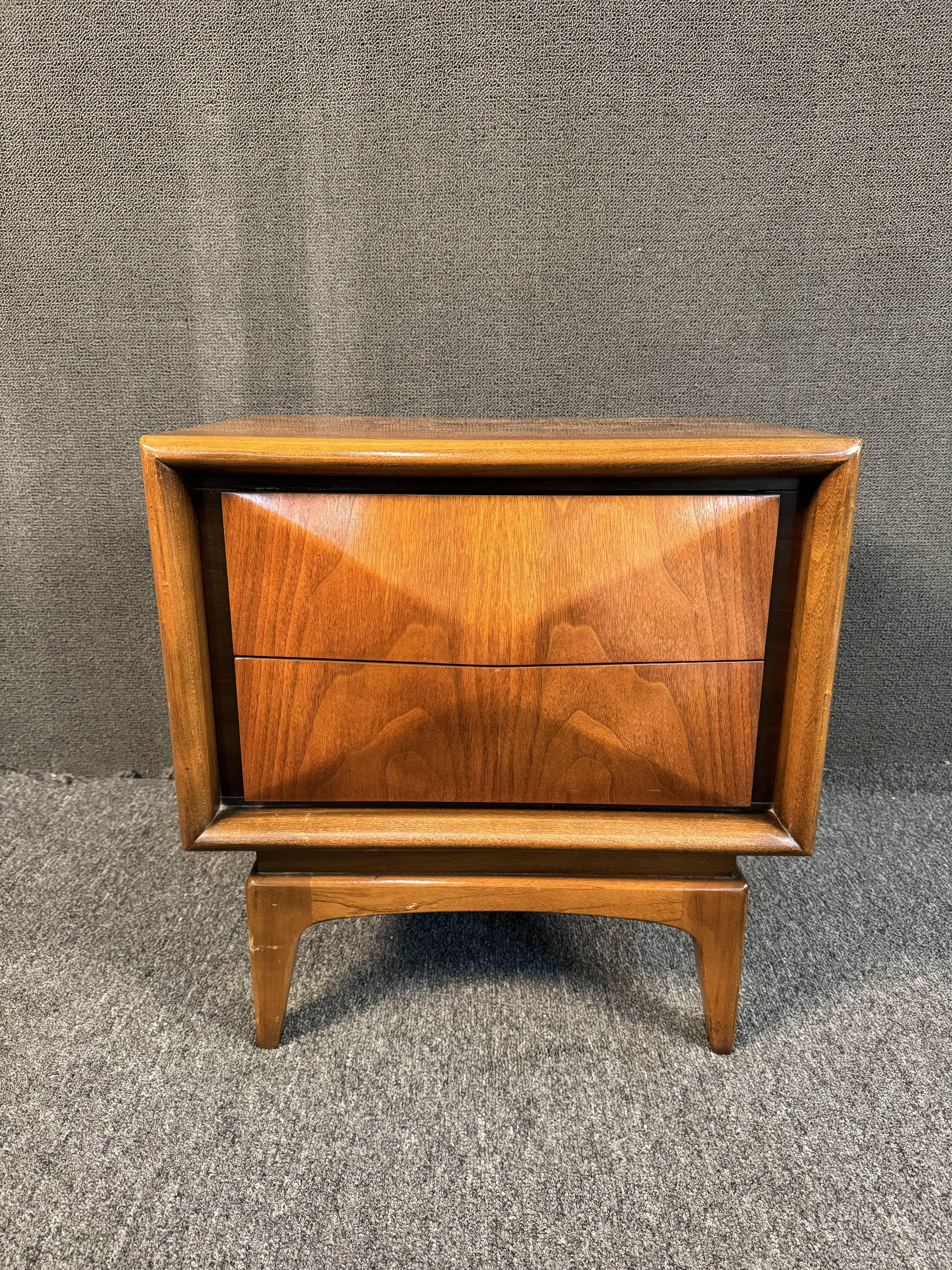 United Furniture Diamond Front Walnut Dresser & Table For Sale 4