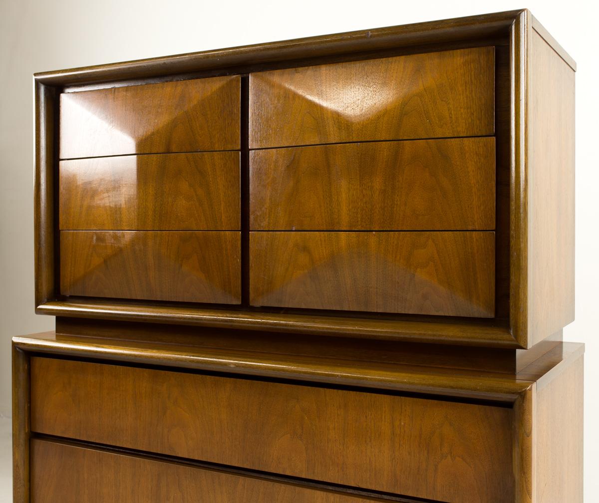 Mid-Century Modern United Furniture Mid Century Diamond Highboy Dresser For Sale