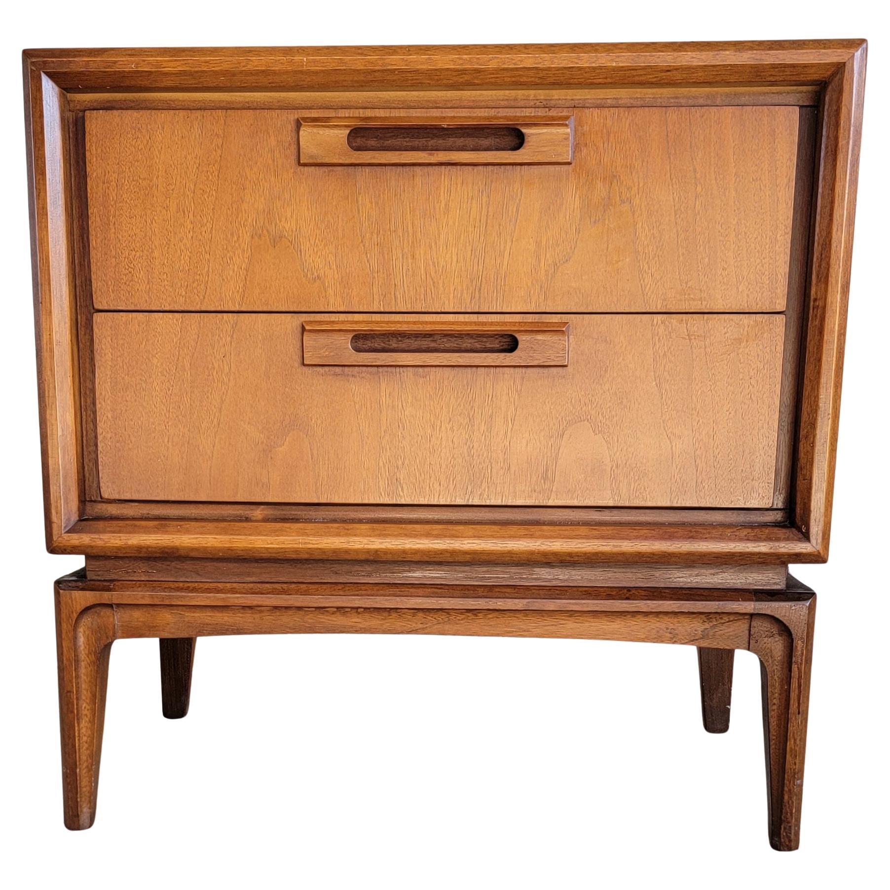 United Furniture Mid-Century Modern Night Stand For Sale