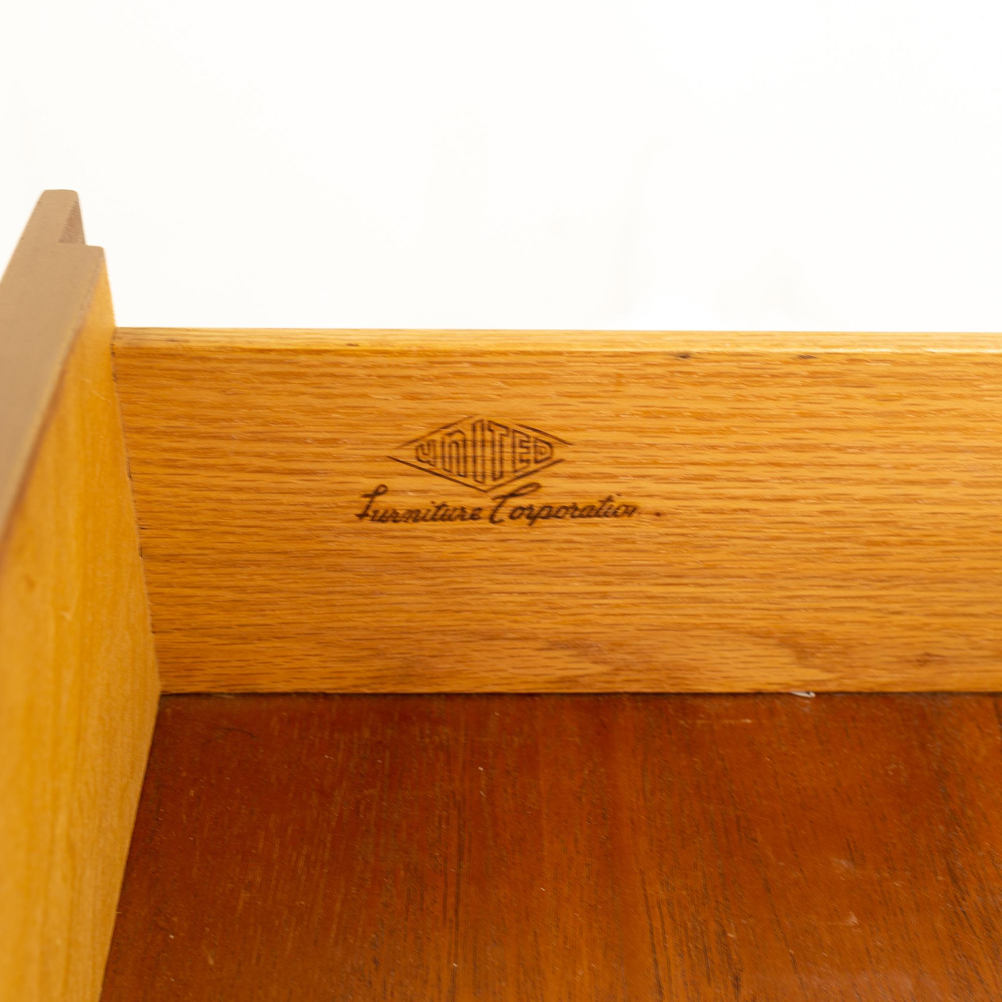 United Furniture Midcentury Walnut 9 Drawer Lowboy Dresser For Sale 5