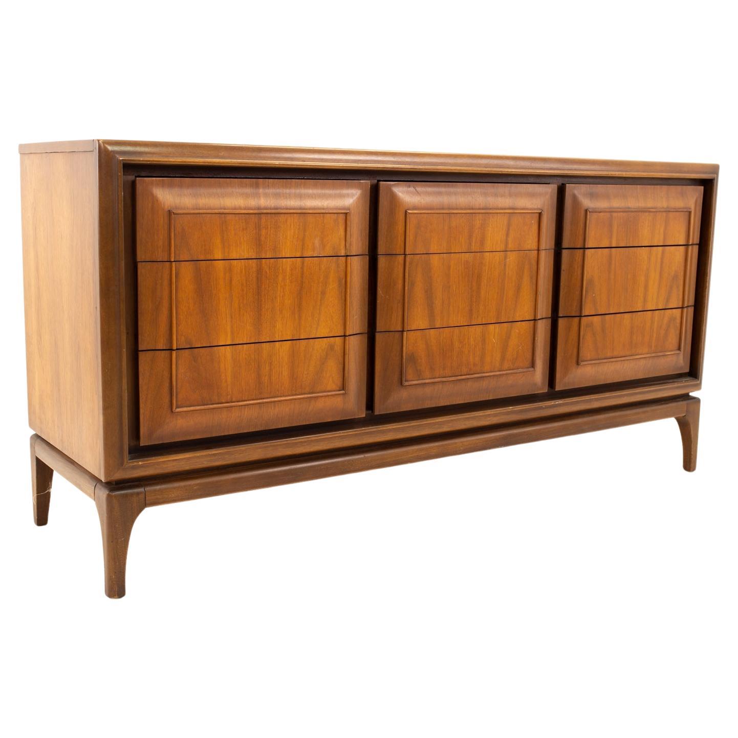 United Furniture Mid Century Walnut 9 Drawer Lowboy Dresser For Sale