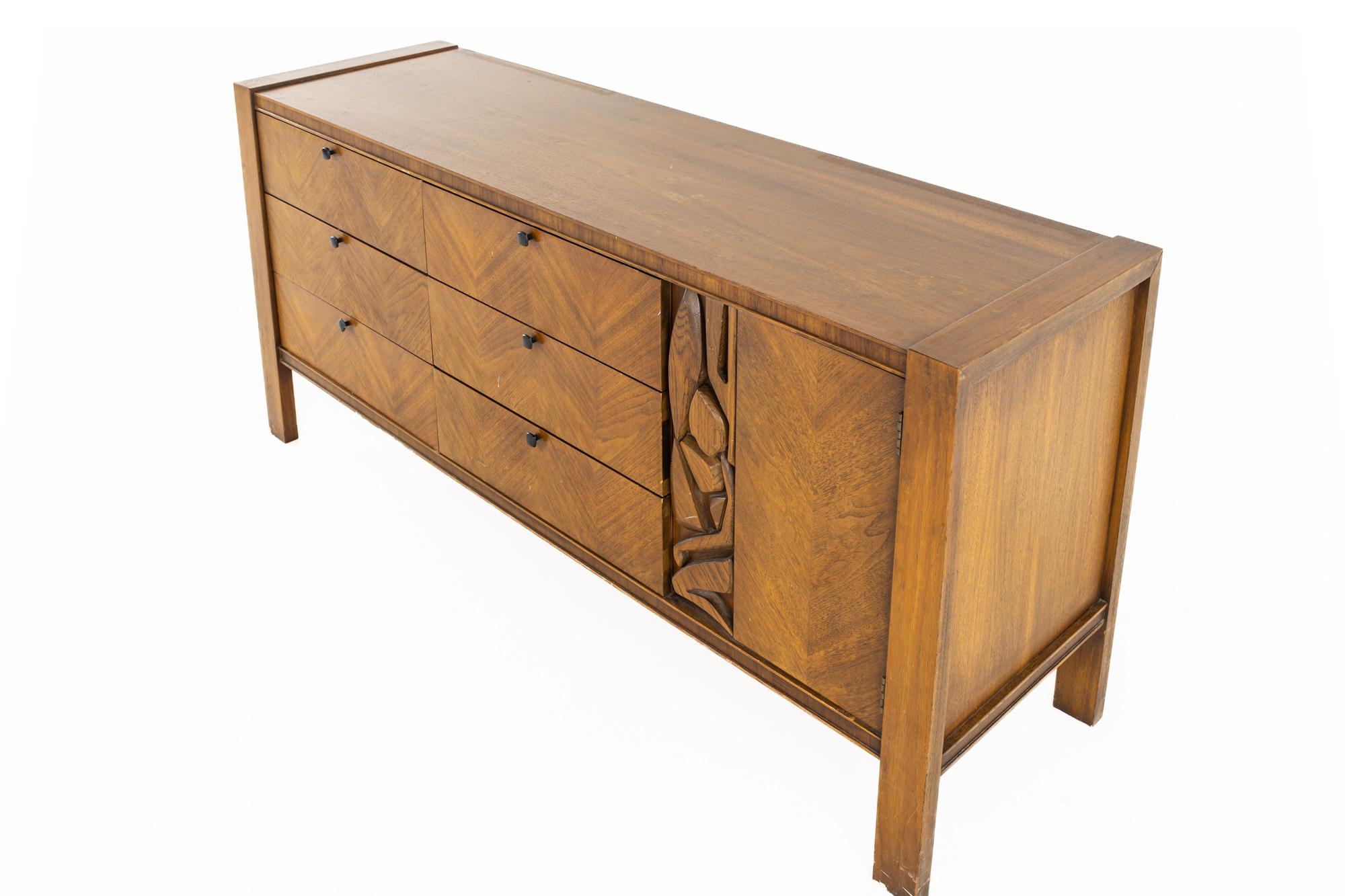 United Mid Century Tiki Walnut Lowboy Dresser For Sale 5