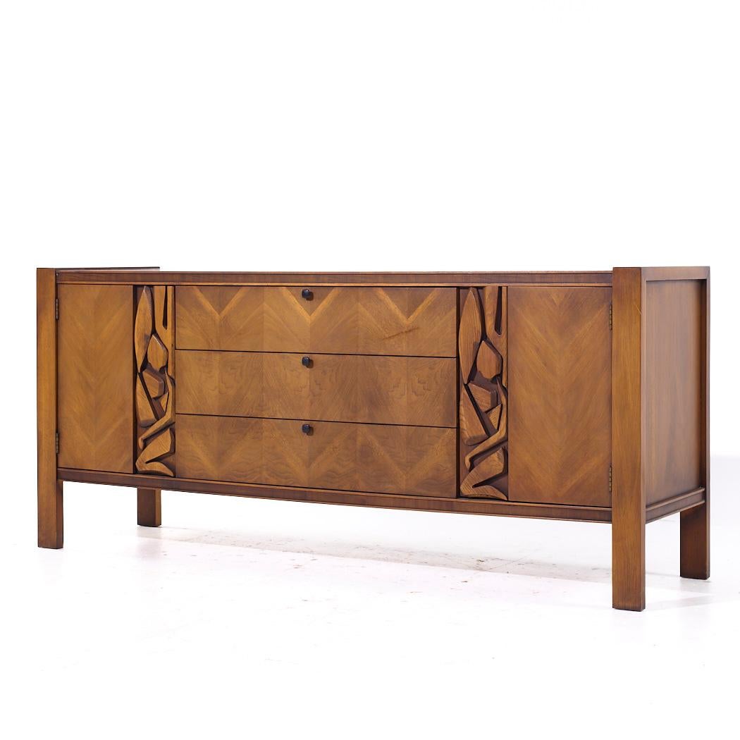 Late 20th Century United Mid Century Tiki Walnut Credenza and Hutch For Sale