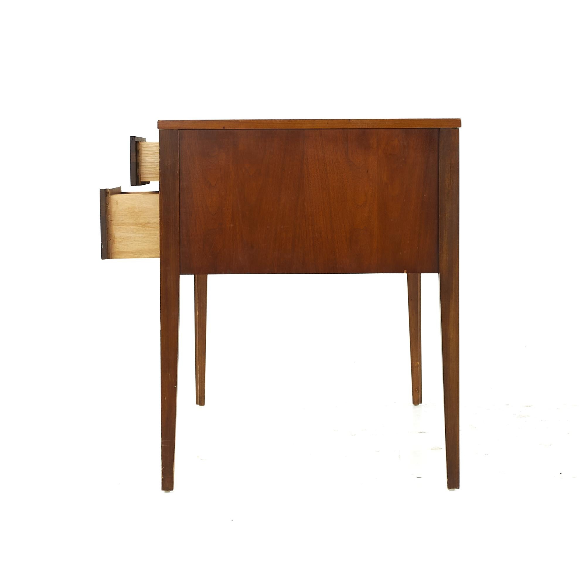 Late 20th Century United Midcentury Walnut and Leather Top Desk