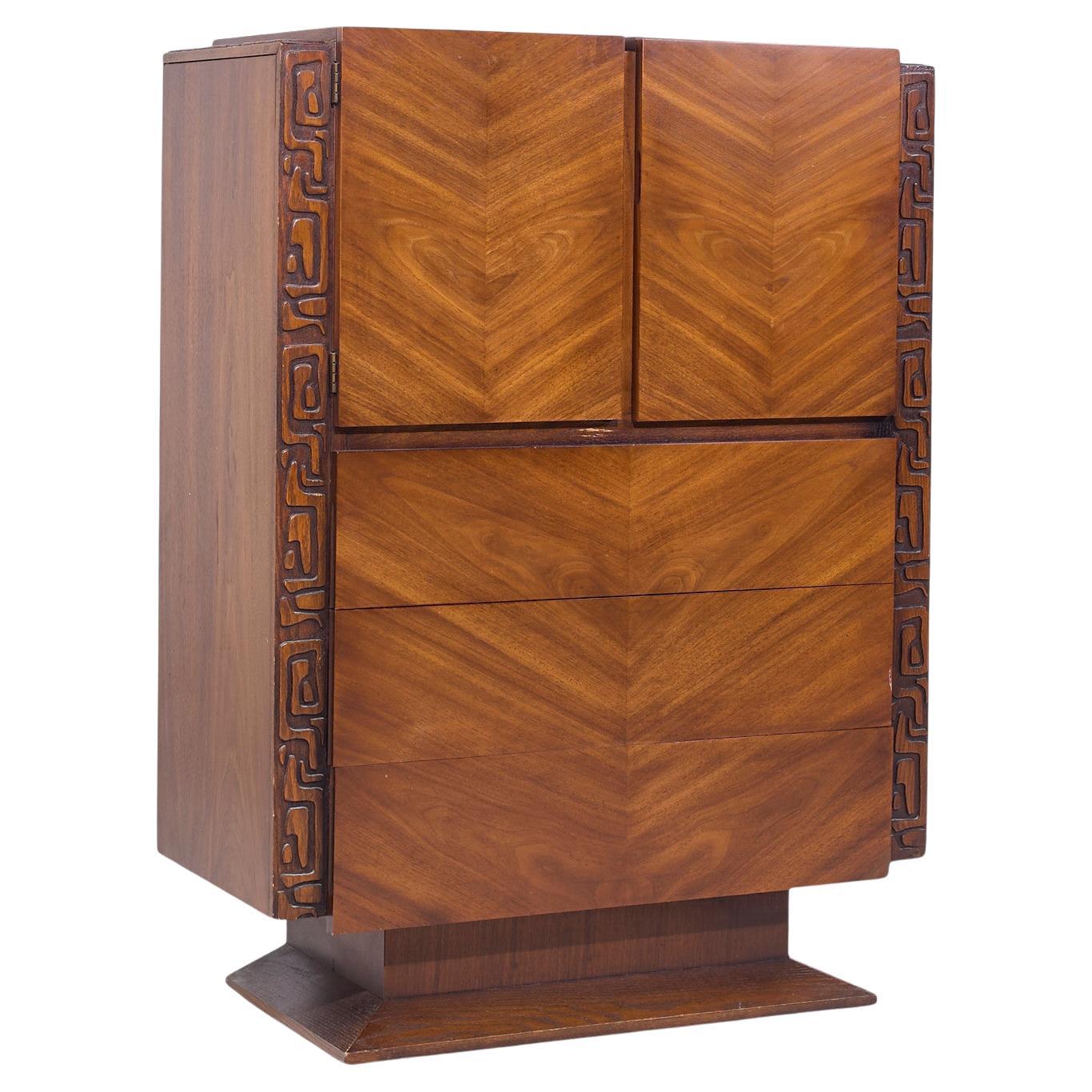 United Mid Century Walnut Tiki Brutalist Dresser Highboy in vendita
