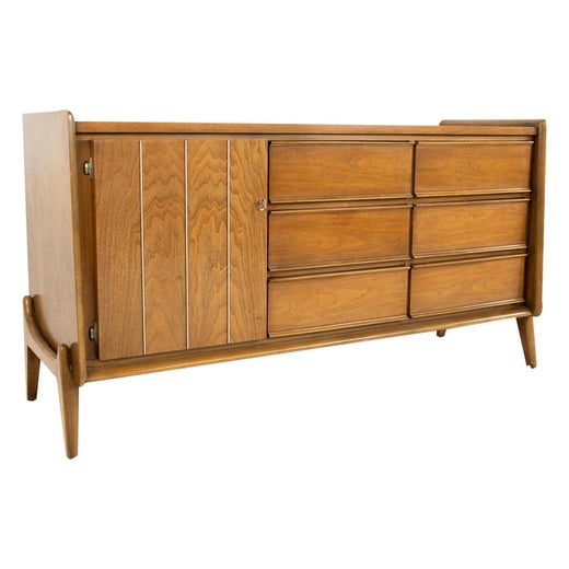 Dixie Furniture Mid Century Walnut 9, Dixie 9 Drawer Dresser
