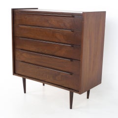 United Style Mid Century 5 Drawer Walnut Highboy Dresser