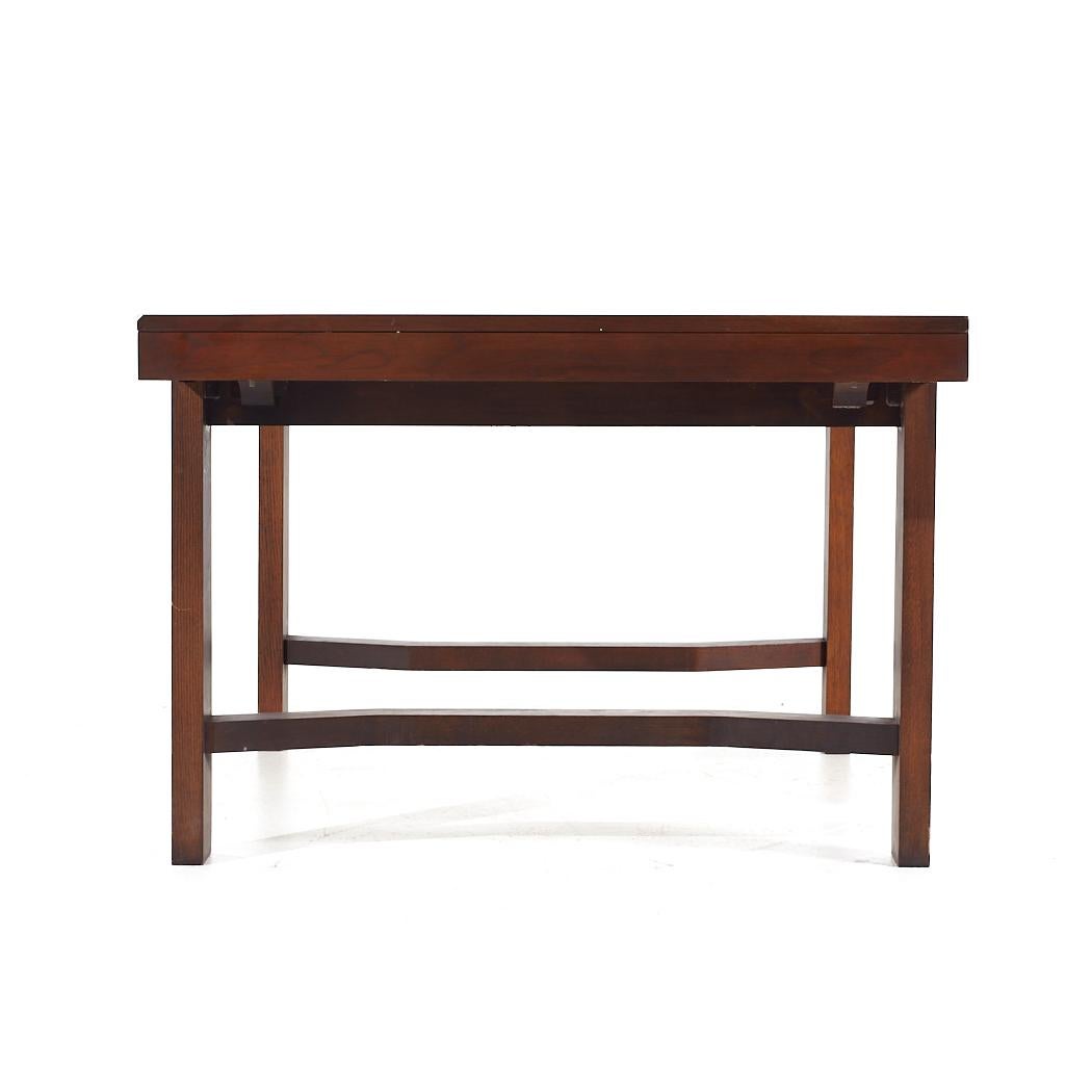 United Tiki Brutalist Mid Century Walnut Expanding Dining Table with 2 Leaves In Good Condition For Sale In Countryside, IL