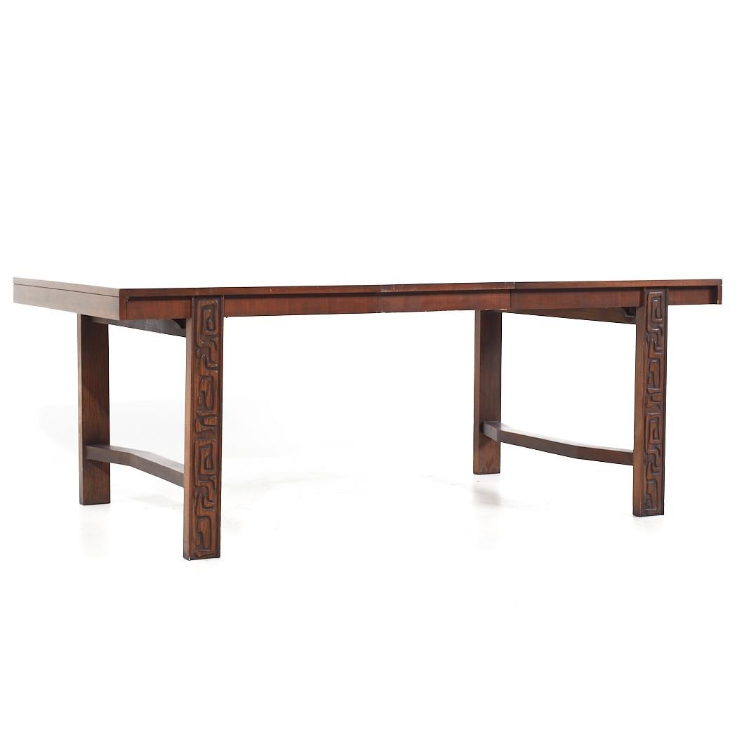 Late 20th Century United Tiki Brutalist Mid Century Walnut Expanding Dining Table with 2 Leaves For Sale