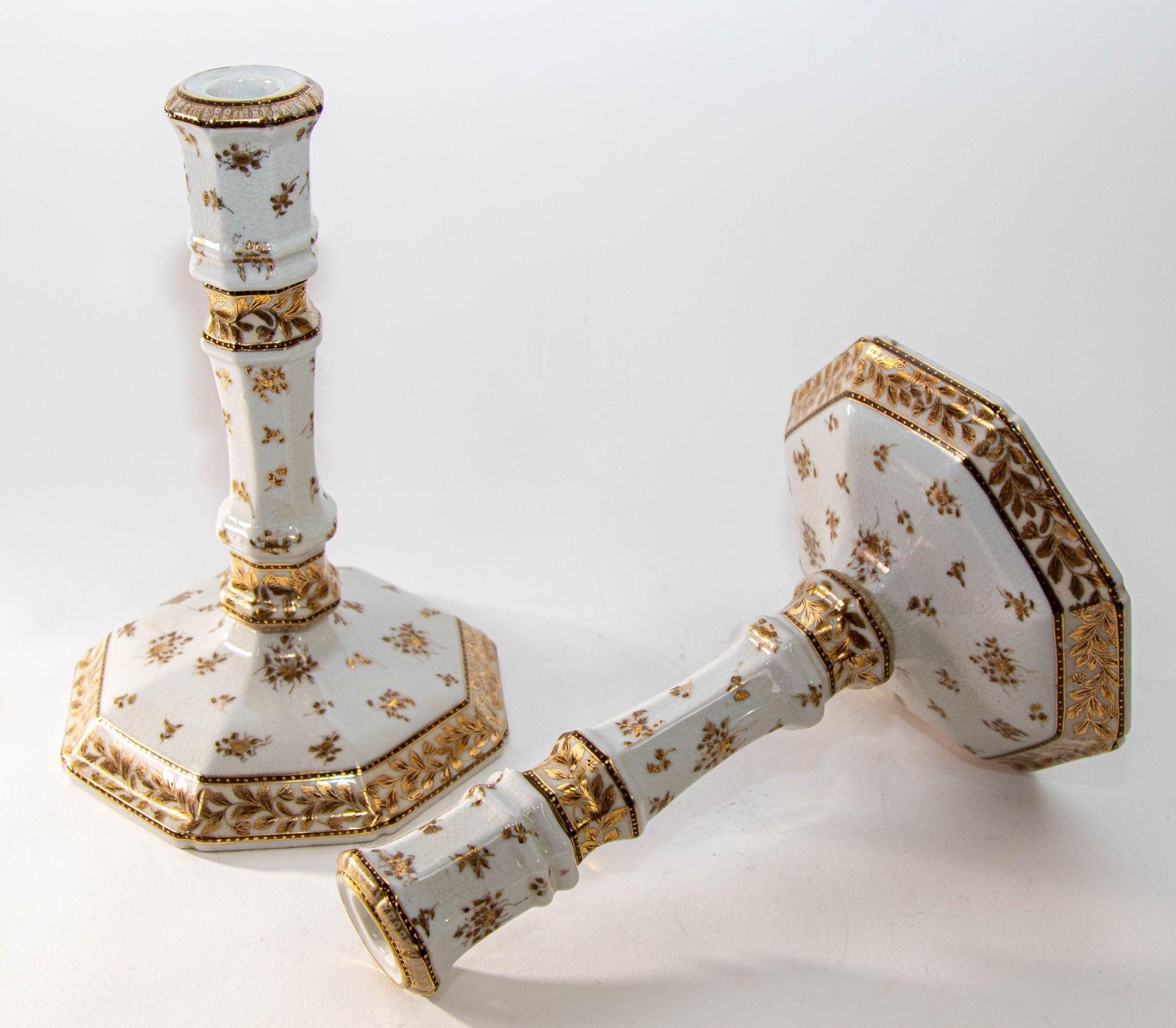 United Wilson Georgian Style Enameled Porcelain Gilded Candlesticks a Pair For Sale 1