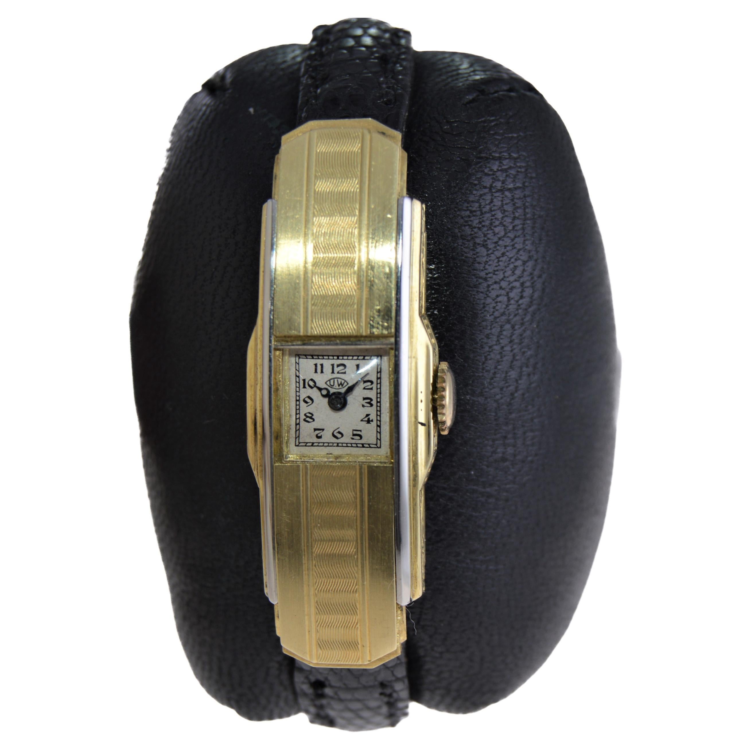 Reloj de señora universal con tapa de dos tonos de 18 quilates hecho a mano en venta 1