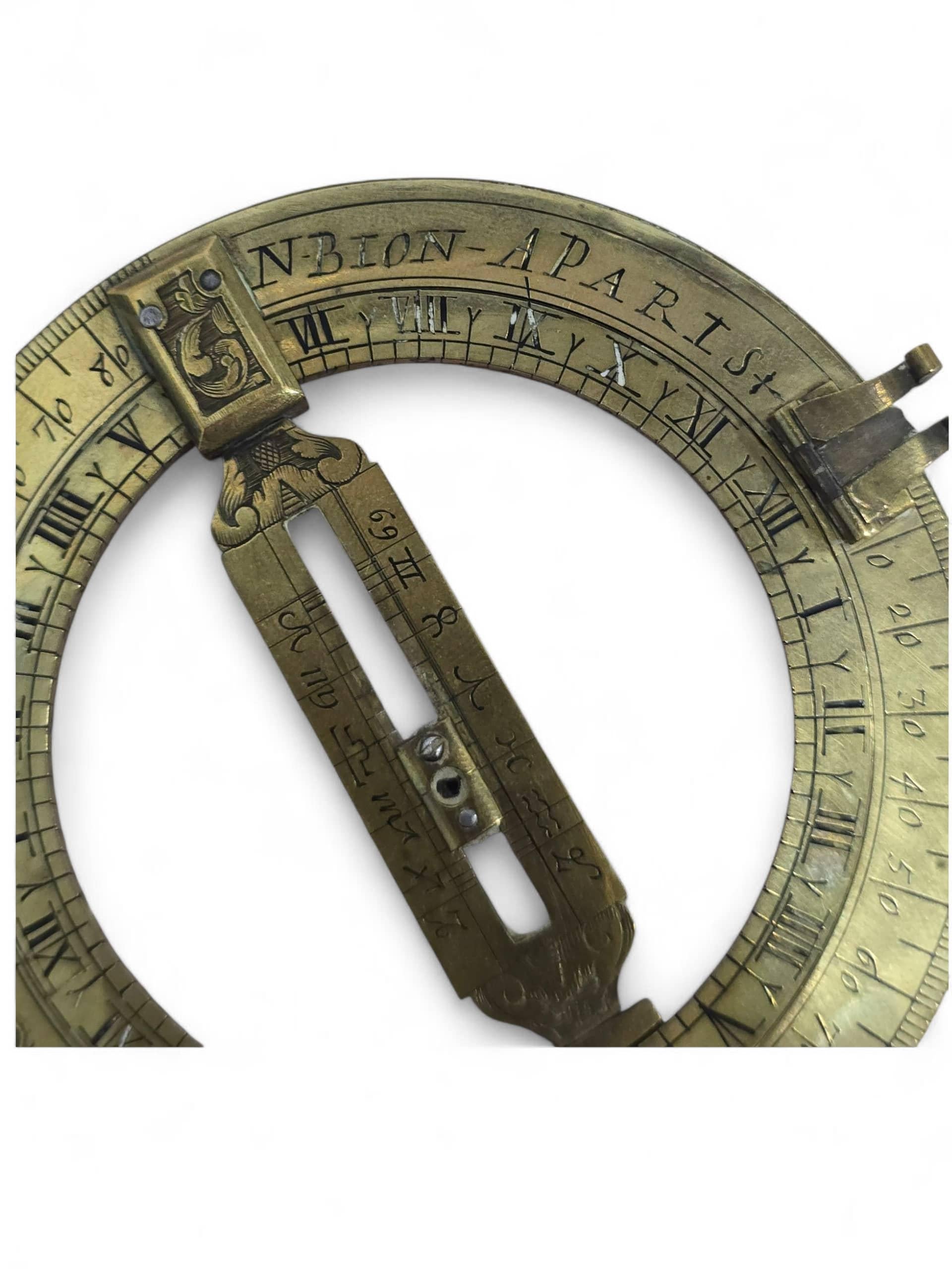 Laiton ANNEAU UNIVERSEL EQUINOCTIAL CADRAN A SOLEIL NICOLAS BION, PARI, CIRCA 1700 en vente
