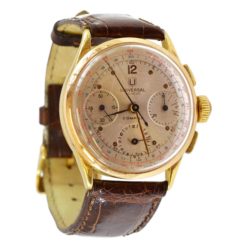 Universal Geneva Yellow Gold Compax Chronograph manual Wristwatch, circa 1950 For Sale