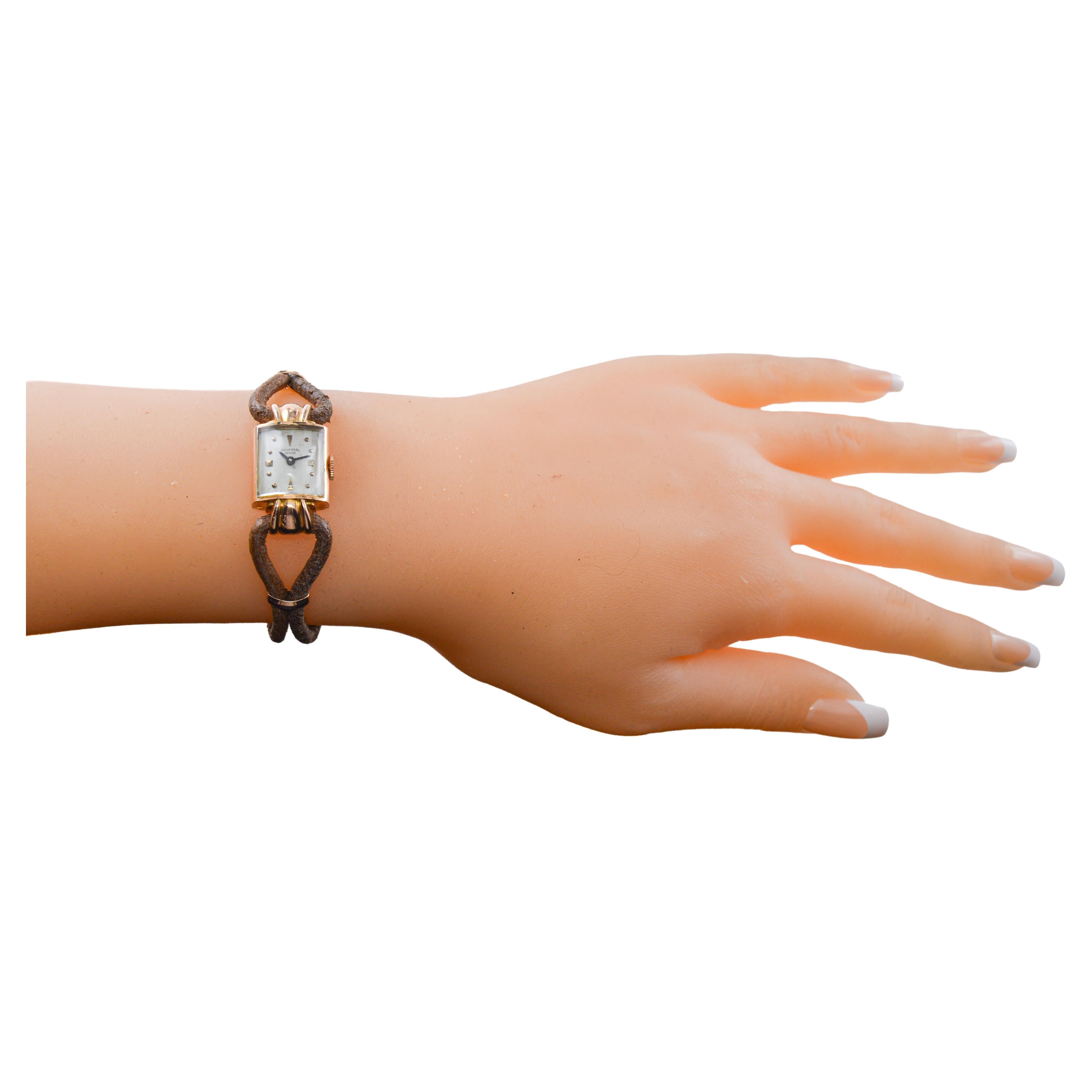 Universal Geneve 18Kt Pink Gold Art Deco Ladies Watch Hand Made from 1940's en vente 5