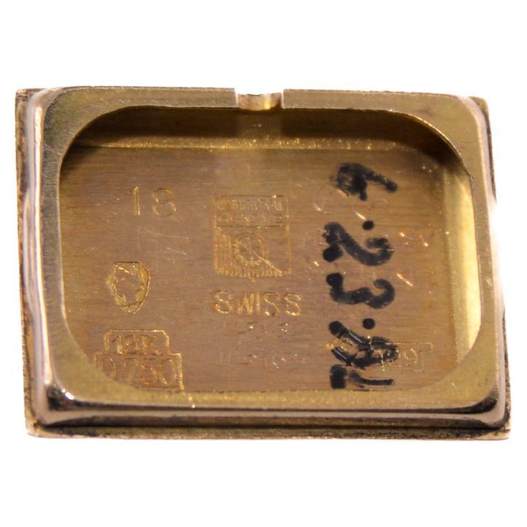 Universal Geneve 18 carats Montre de dame Art déco en or rose circa 1940's en vente 6