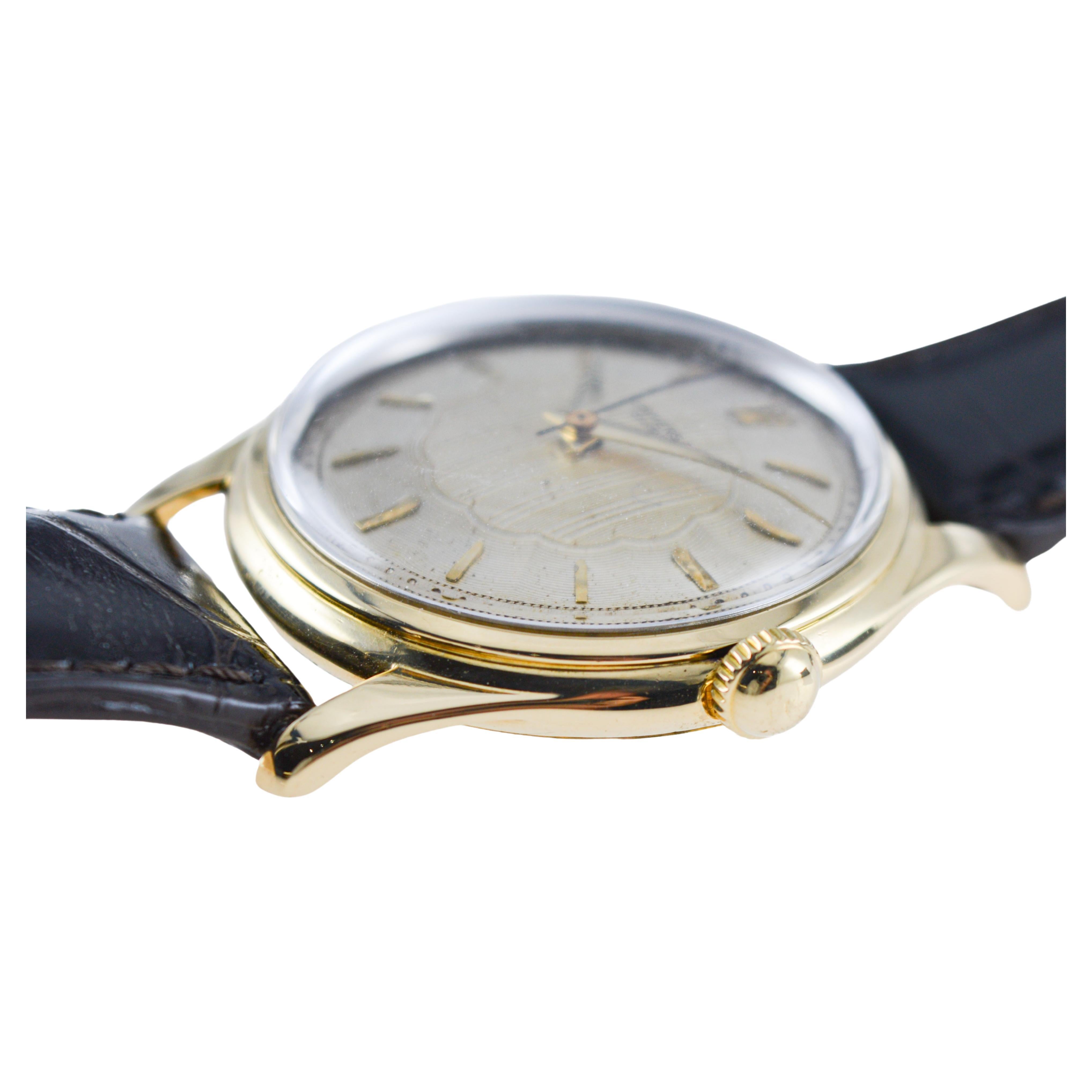 Universal Geneve Oro massiccio 18Kt Quadrante originale tornito 1950 in vendita 5