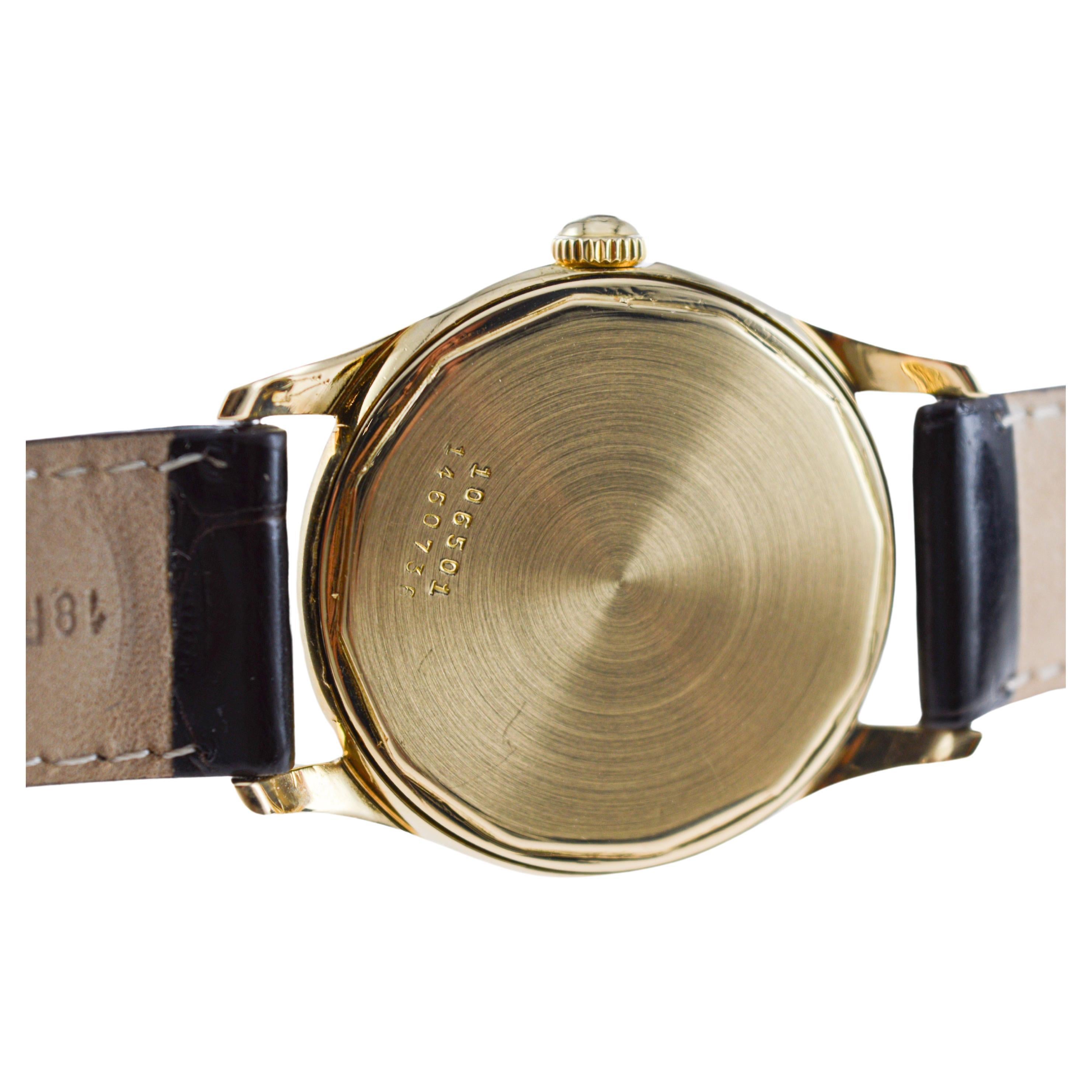Universal Geneve Oro massiccio 18Kt Quadrante originale tornito 1950 in vendita 6
