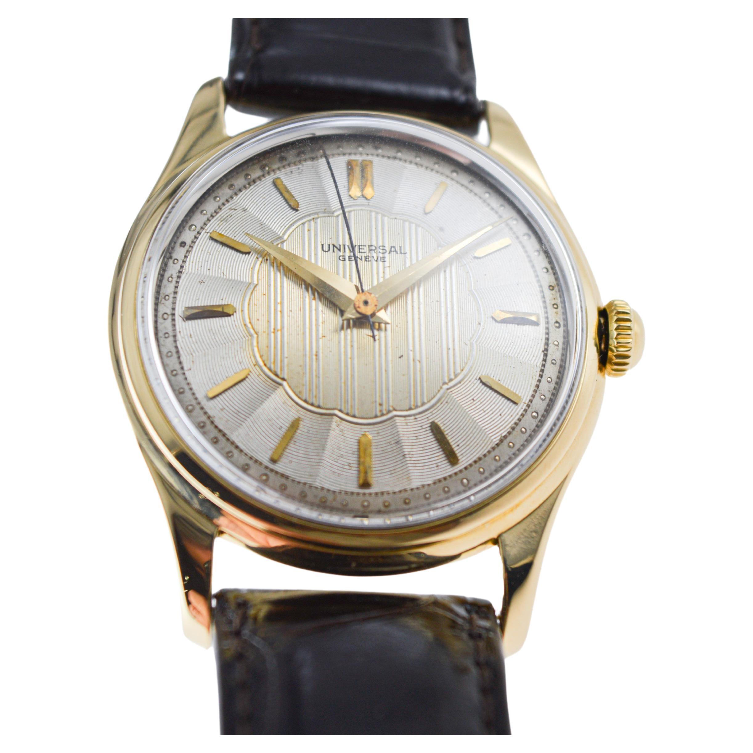 Universal Geneve Oro massiccio 18Kt Quadrante originale tornito 1950 in vendita 1