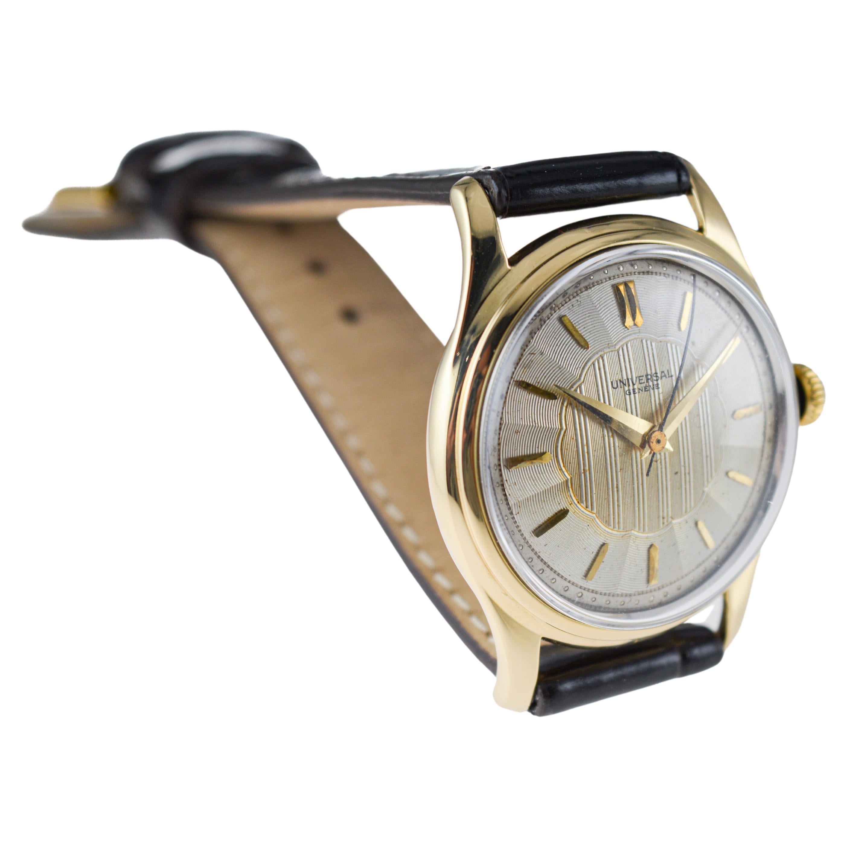 Universal Geneve Oro massiccio 18Kt Quadrante originale tornito 1950 in vendita 2