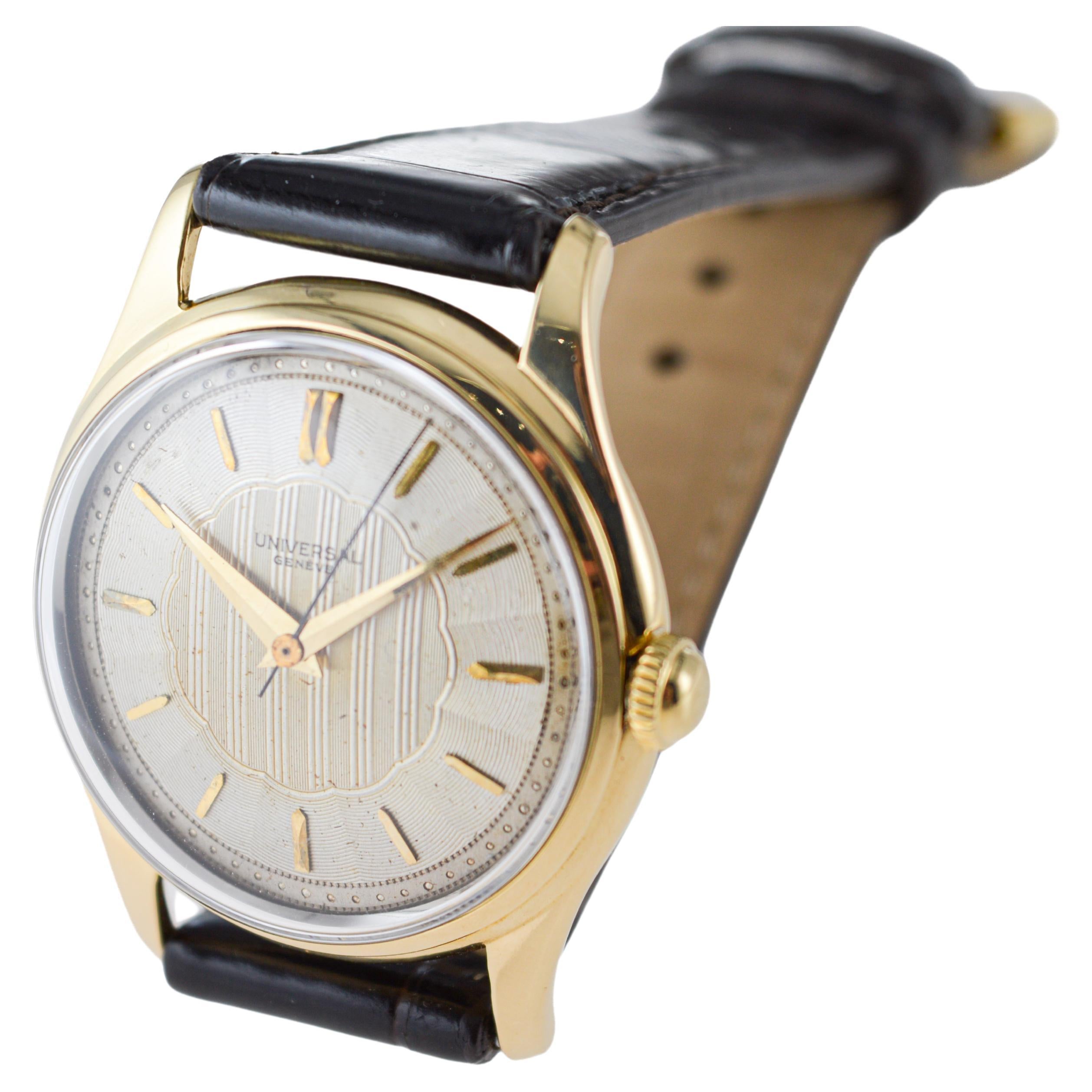 Universal Geneve Oro massiccio 18Kt Quadrante originale tornito 1950 in vendita 4